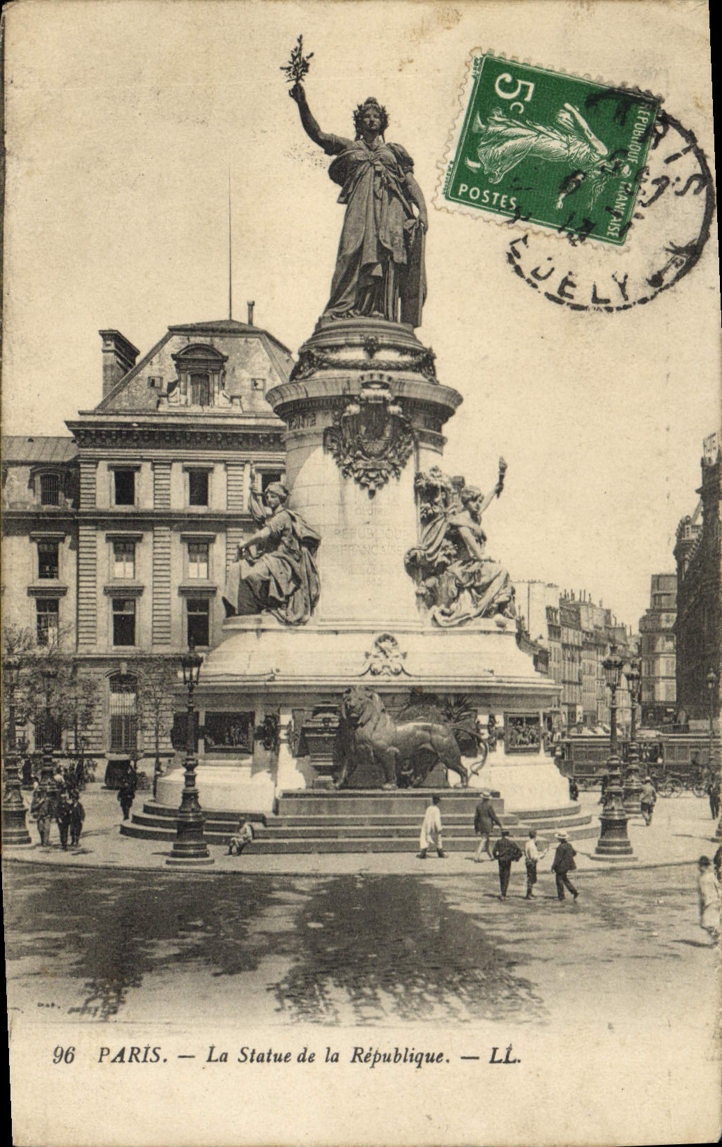 CPA Paris Statue de la Republique 