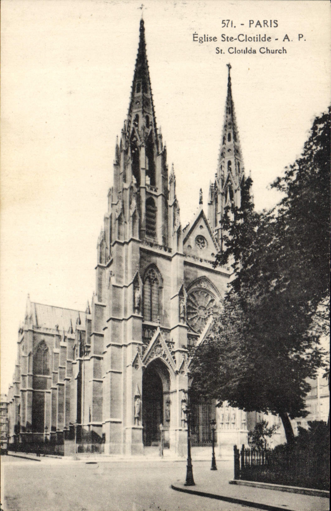 CPA Paris Eglise Ste Clotilde 