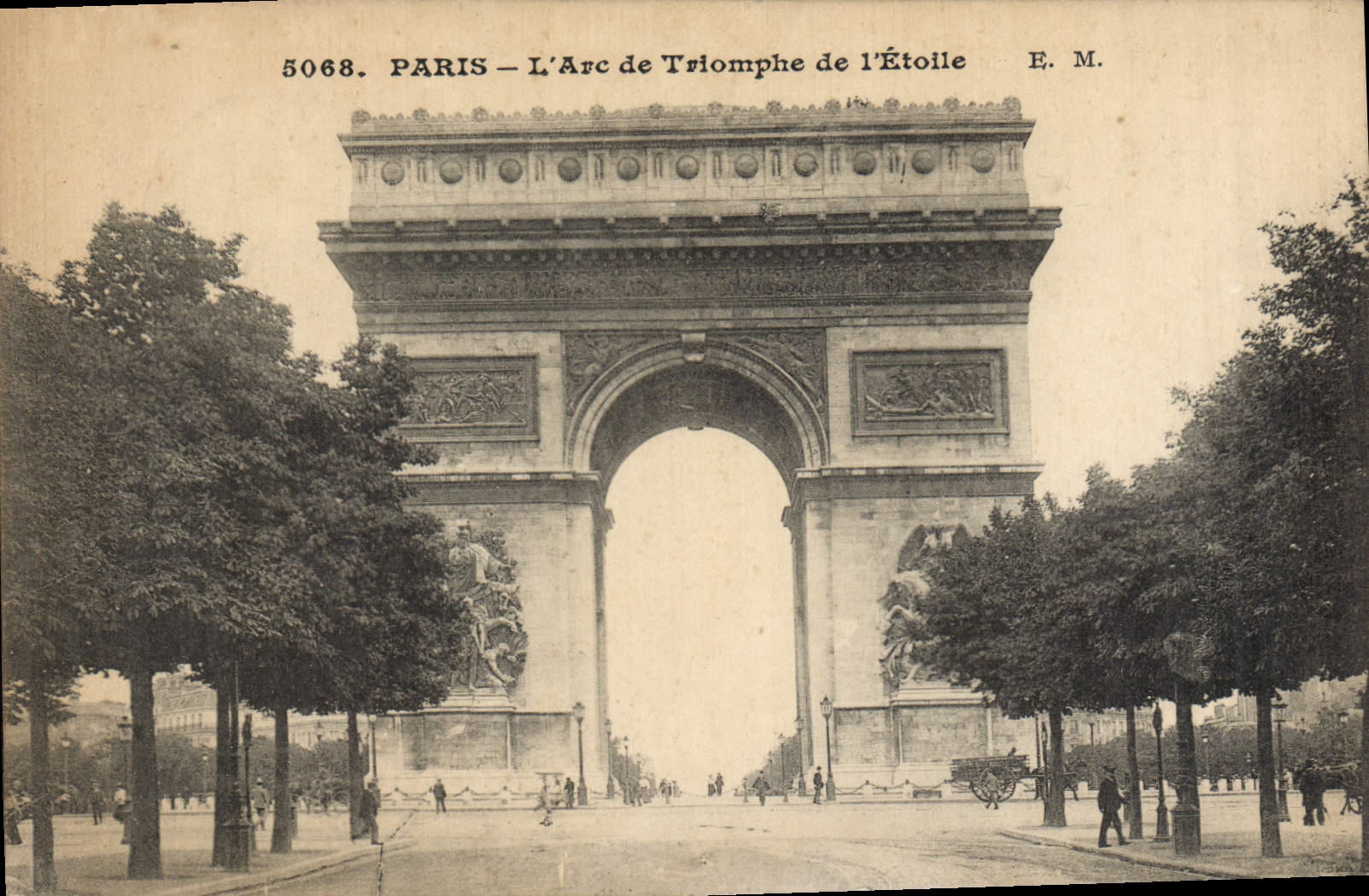 CPA Paris l'Arc de Triomphe de l'Etoile 