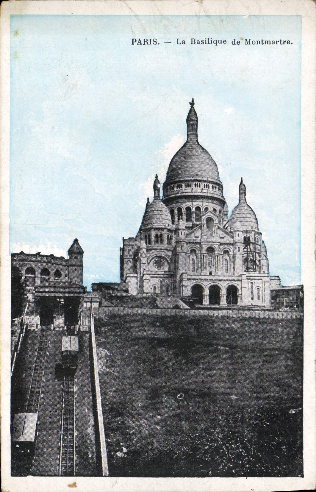 CPA Paris la Basilique de Montmartre