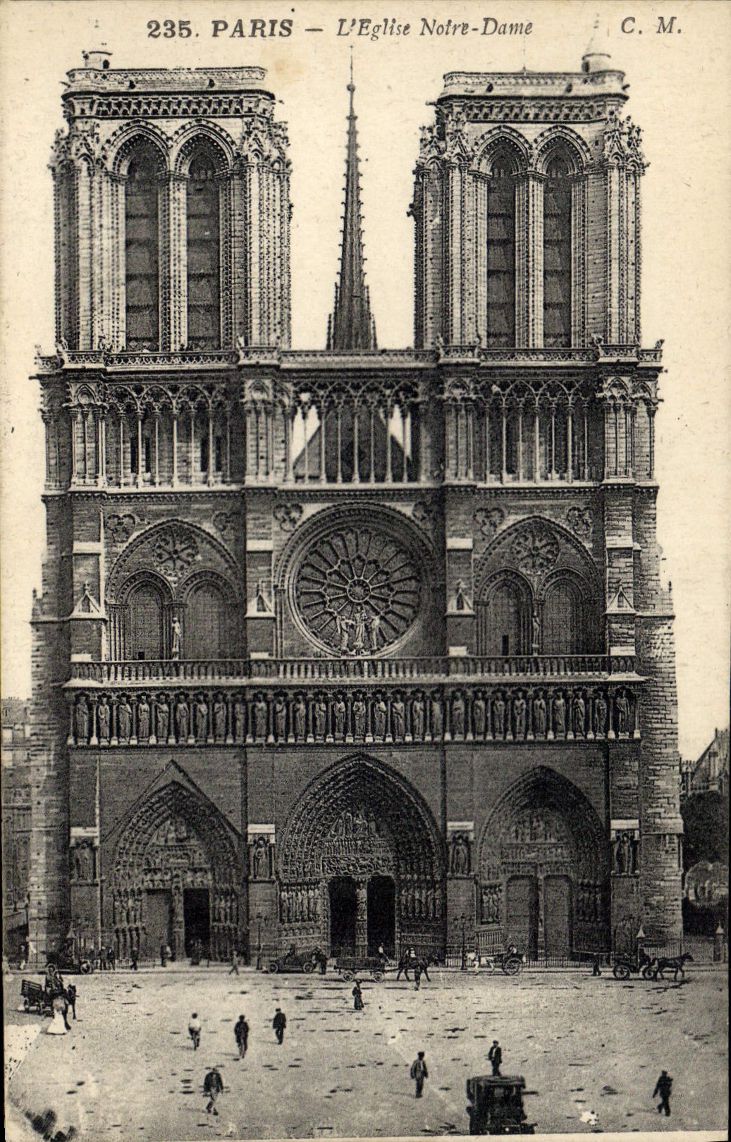 CPA Paris L'Eglise Notre Dame 