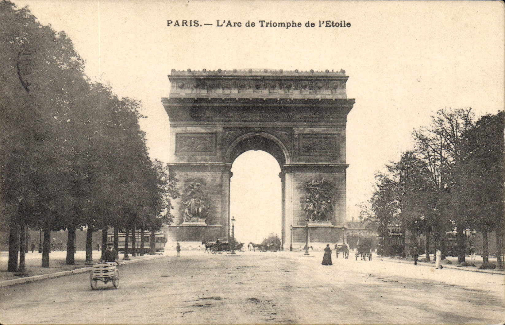 CPA Paris l'Arc de Triomphe de l'Etoile 
