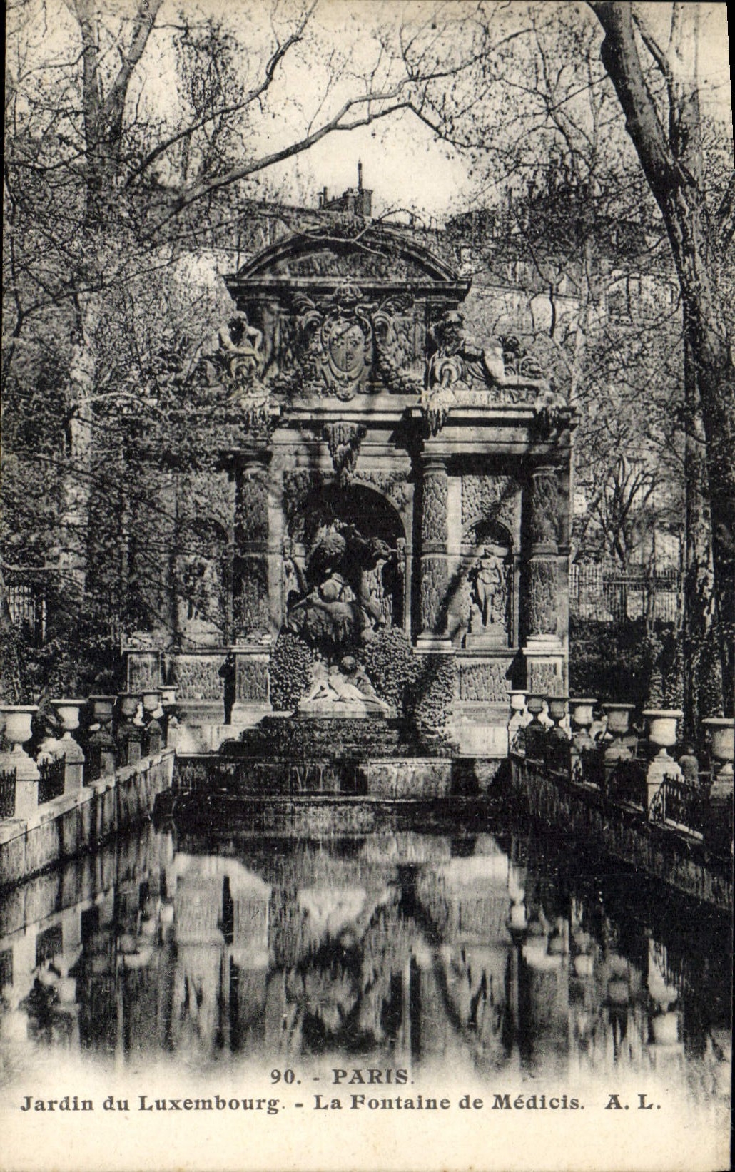 CPA Paris Jardin du Luxembourg la Fontaine de Medicis