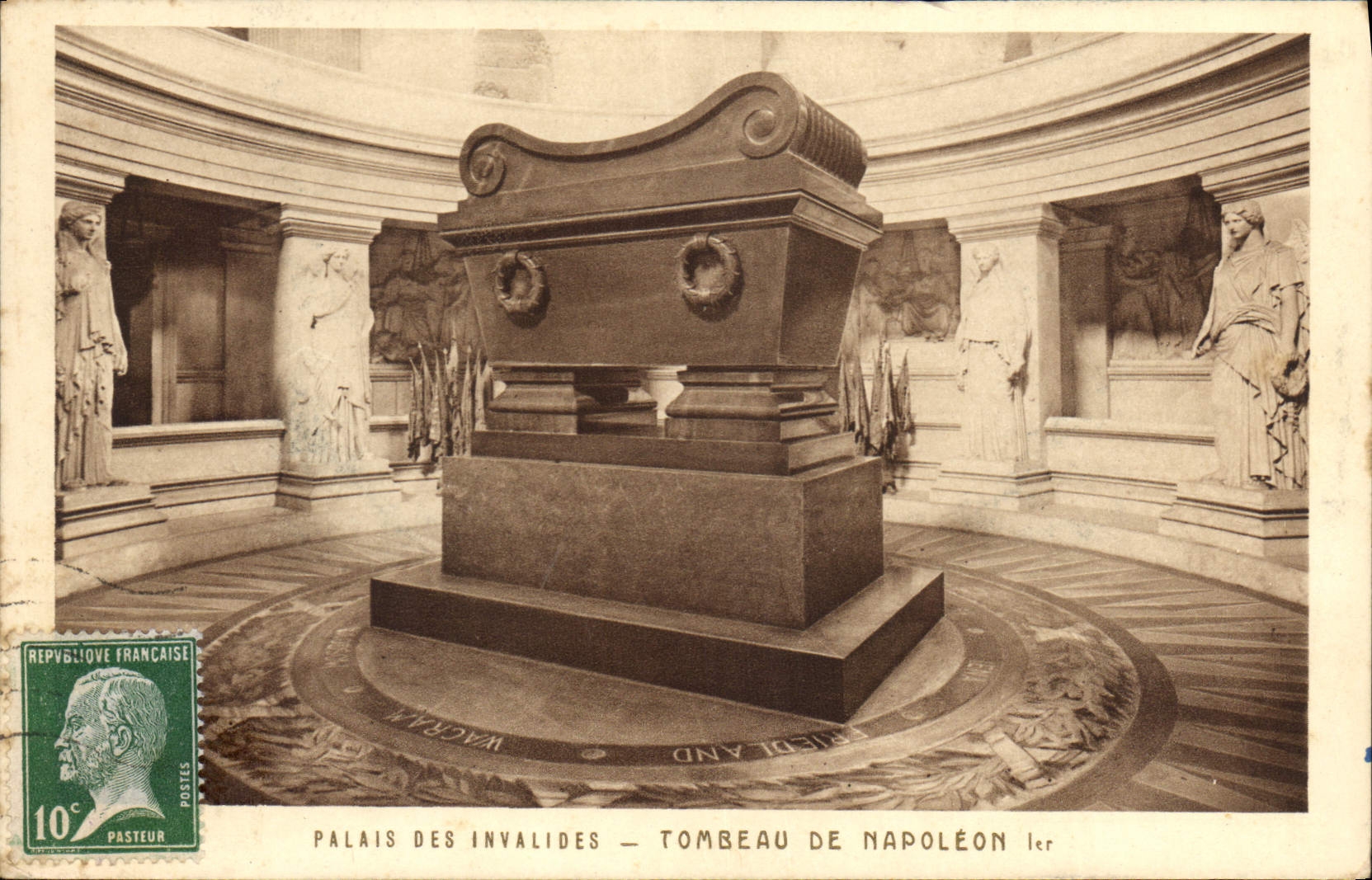CPA Palais des Invalides Tombeau de Napoleon Ier
