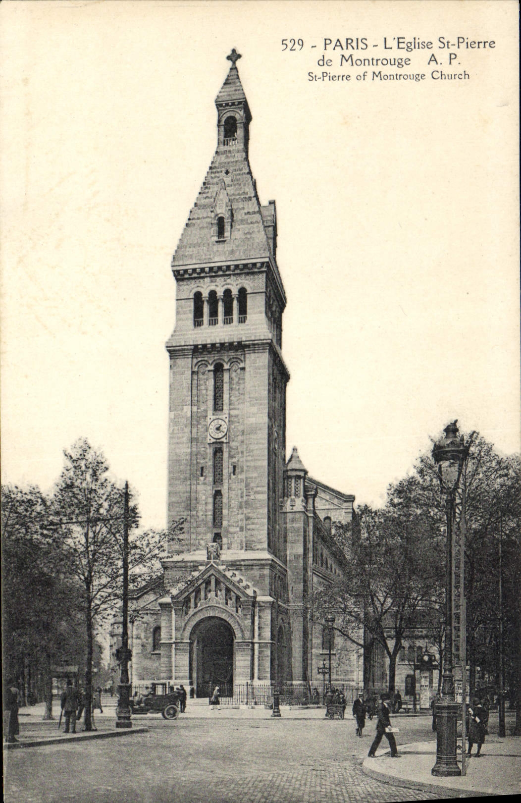CPA Paris l'eglise St Pierre de Montrouge 