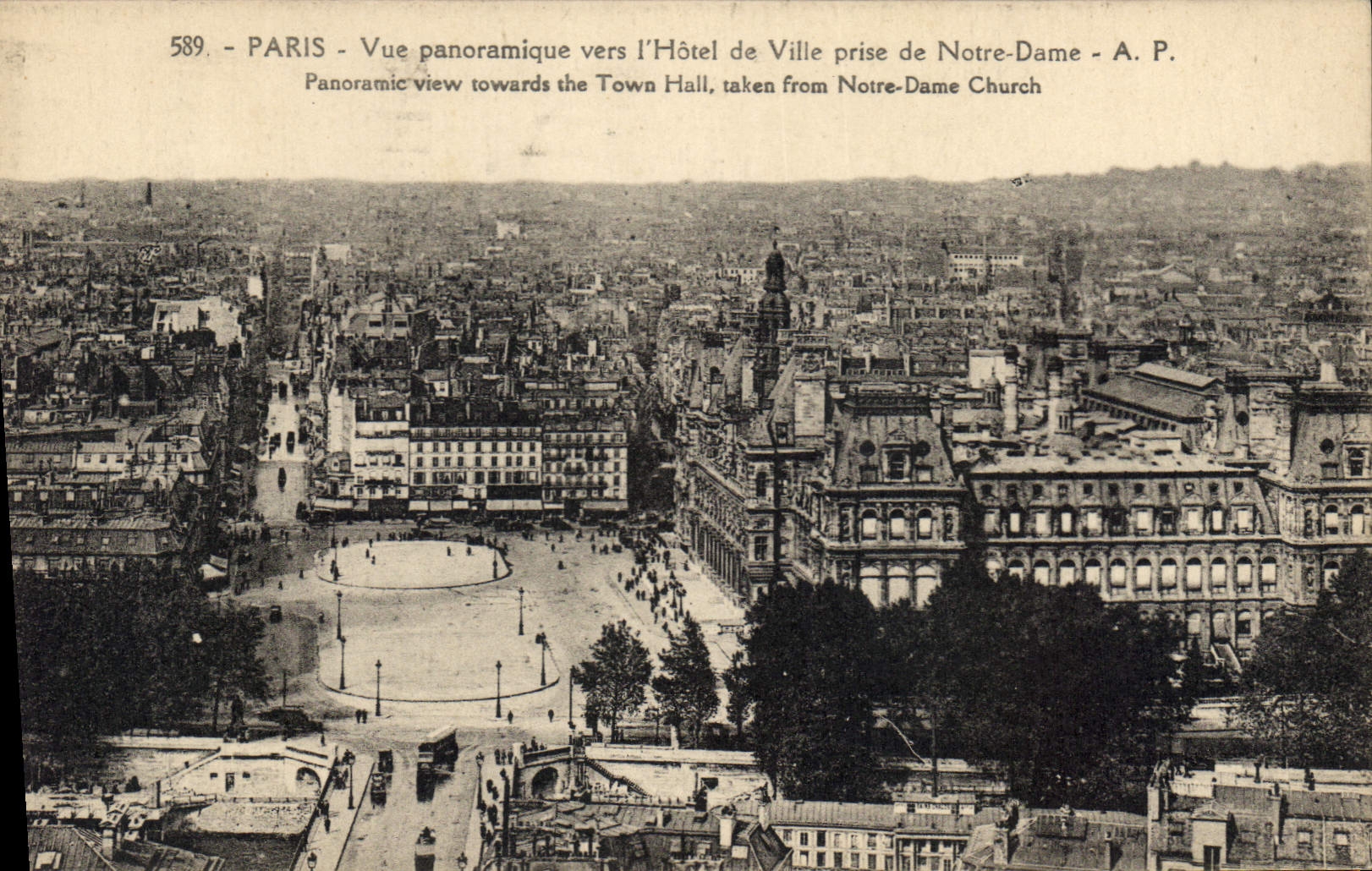 CPA Paris vue Panoramique vers l'Hotel de Ville Prise de Notre Dame 