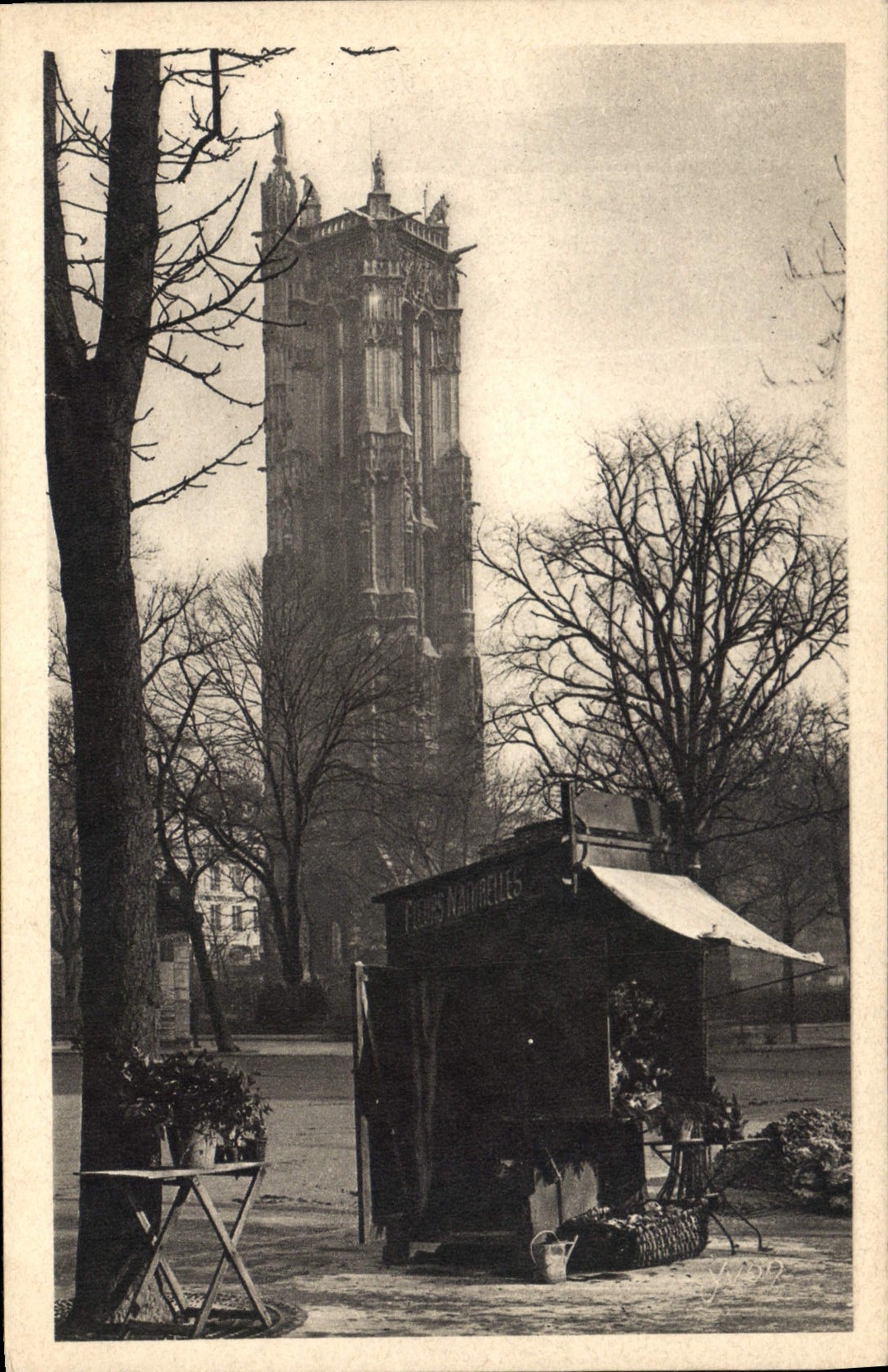CPA Paris en Flanant Marchande de Fleurs Place du Chatelet la Tour St Jacques