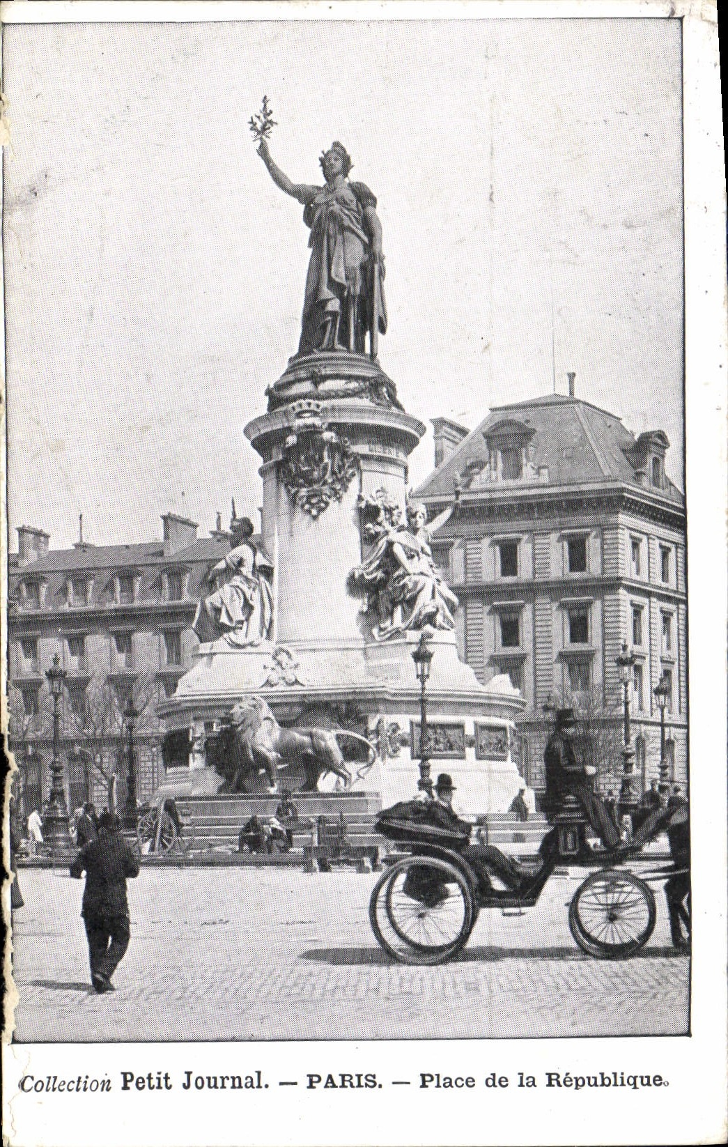CPA Collection Petit Juornal Paris Place de la Republique