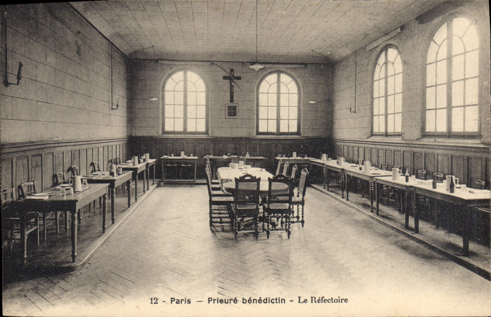 CPA Paris Prieure benedictin Le Refectoire