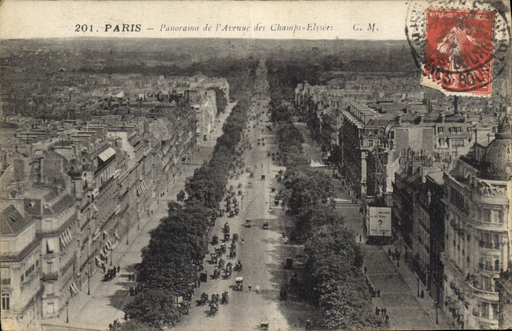 CPA Paris Panorama de l'Avenue des Champs Elysees