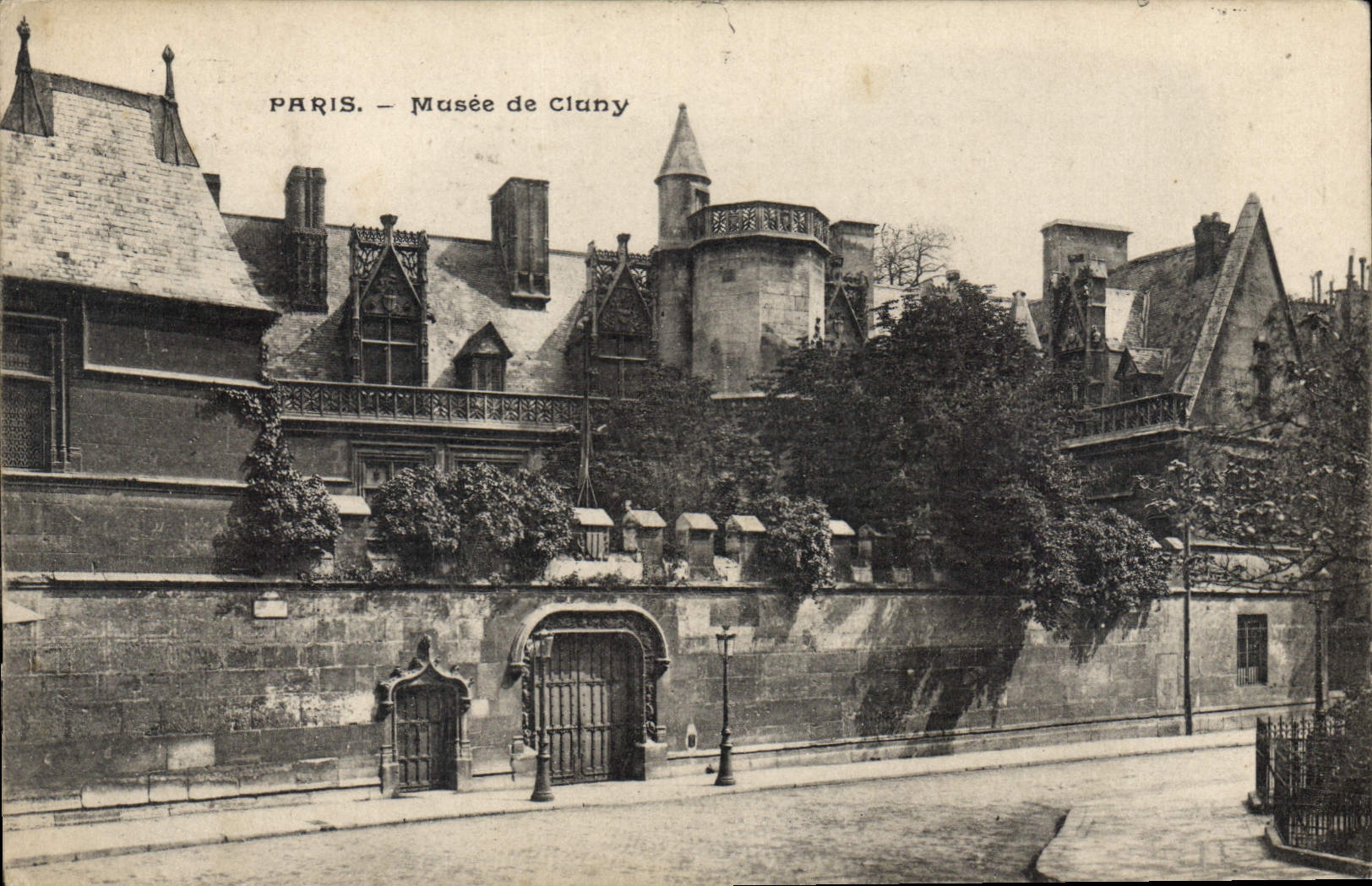 CPA Paris Musee de Cluny 