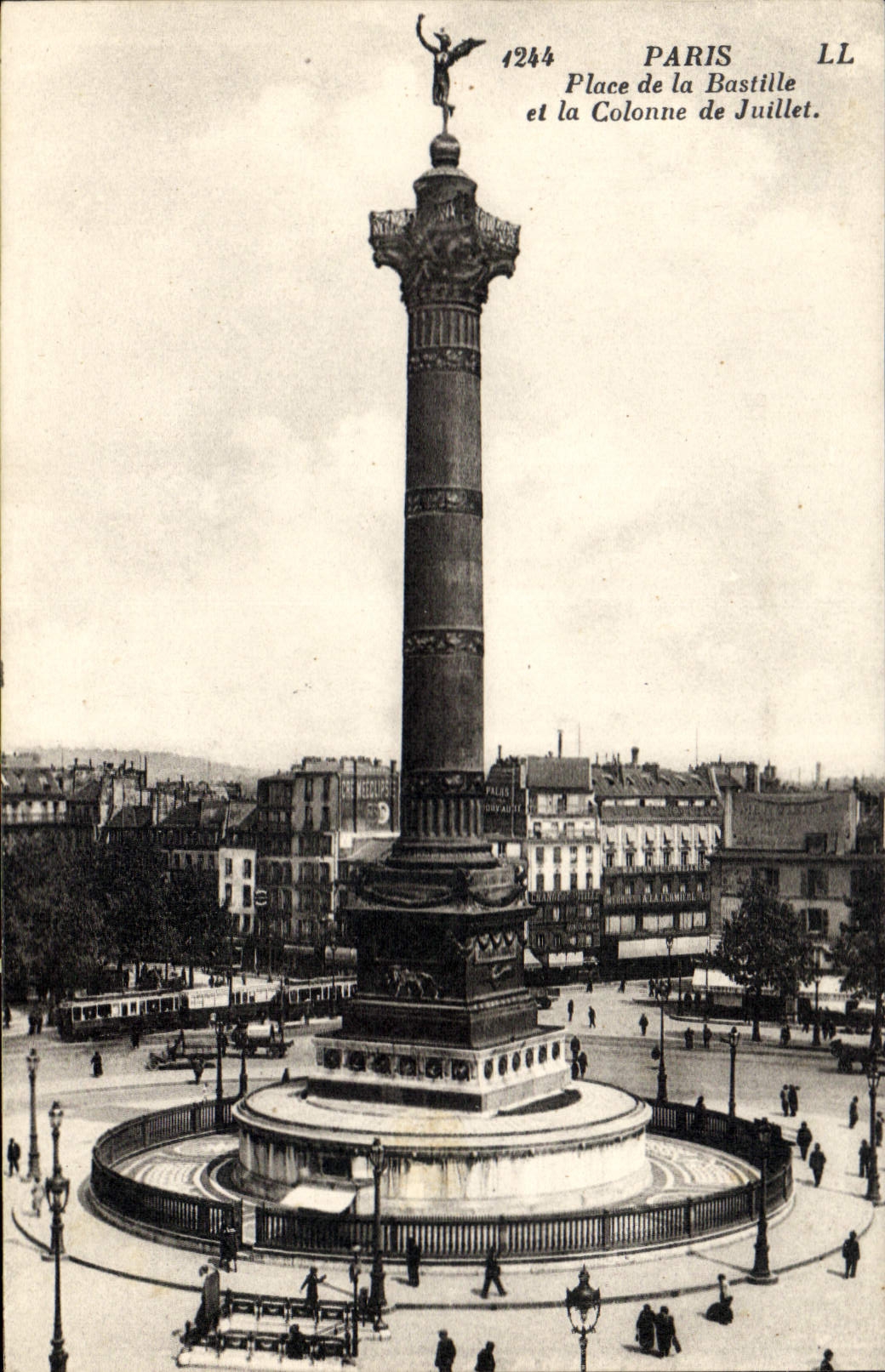 CPA Paris Place de la Bastille et la Colonne de Juillet 