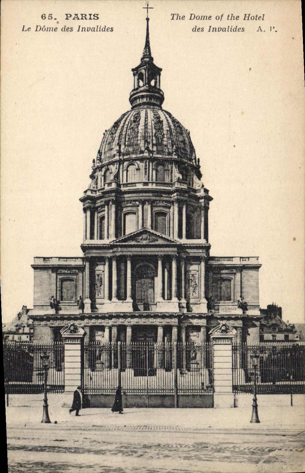 CPA Paris Le Dome des Invalides