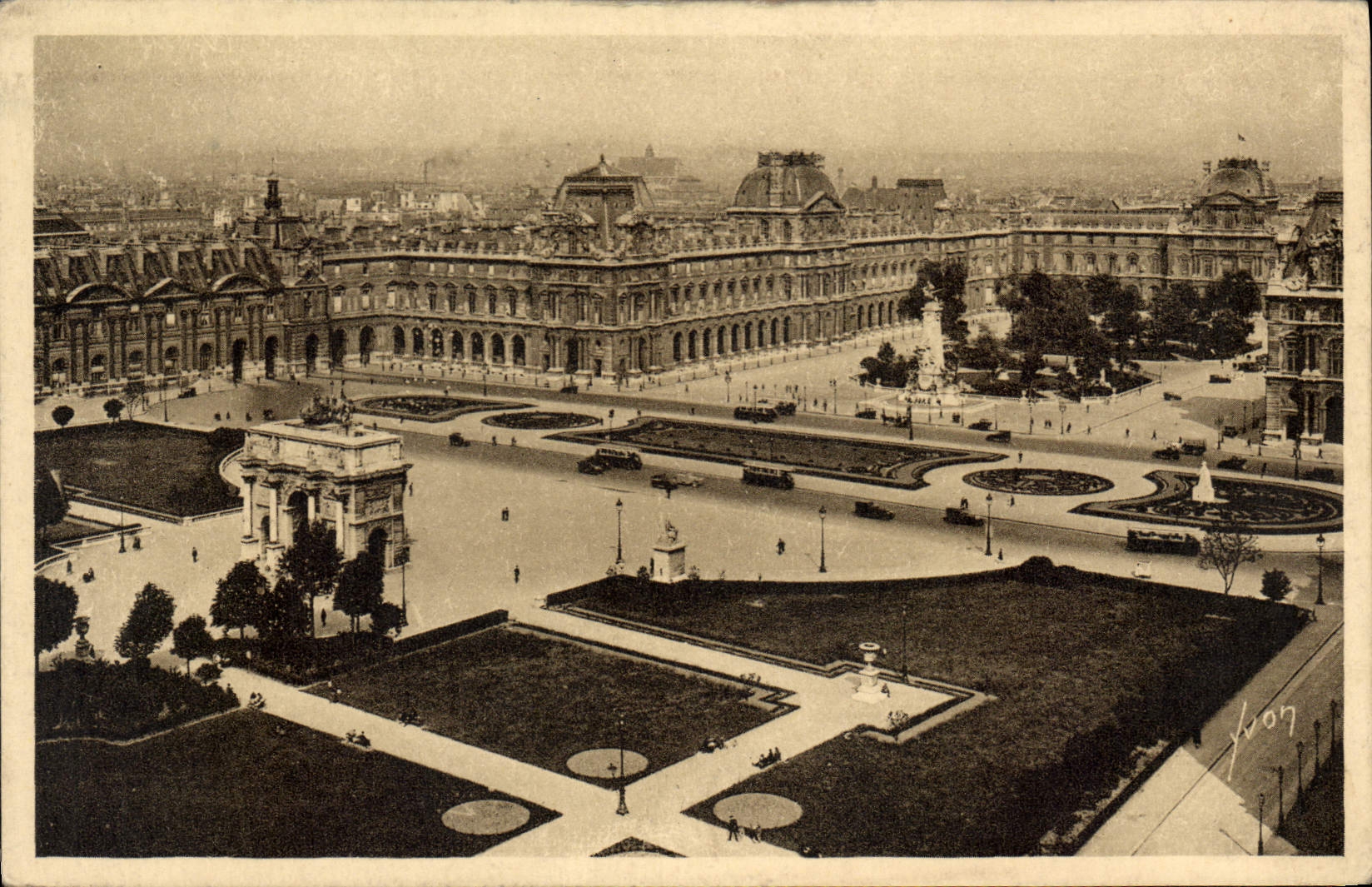 CPA Paris Perspective sur la Place du Carrousel