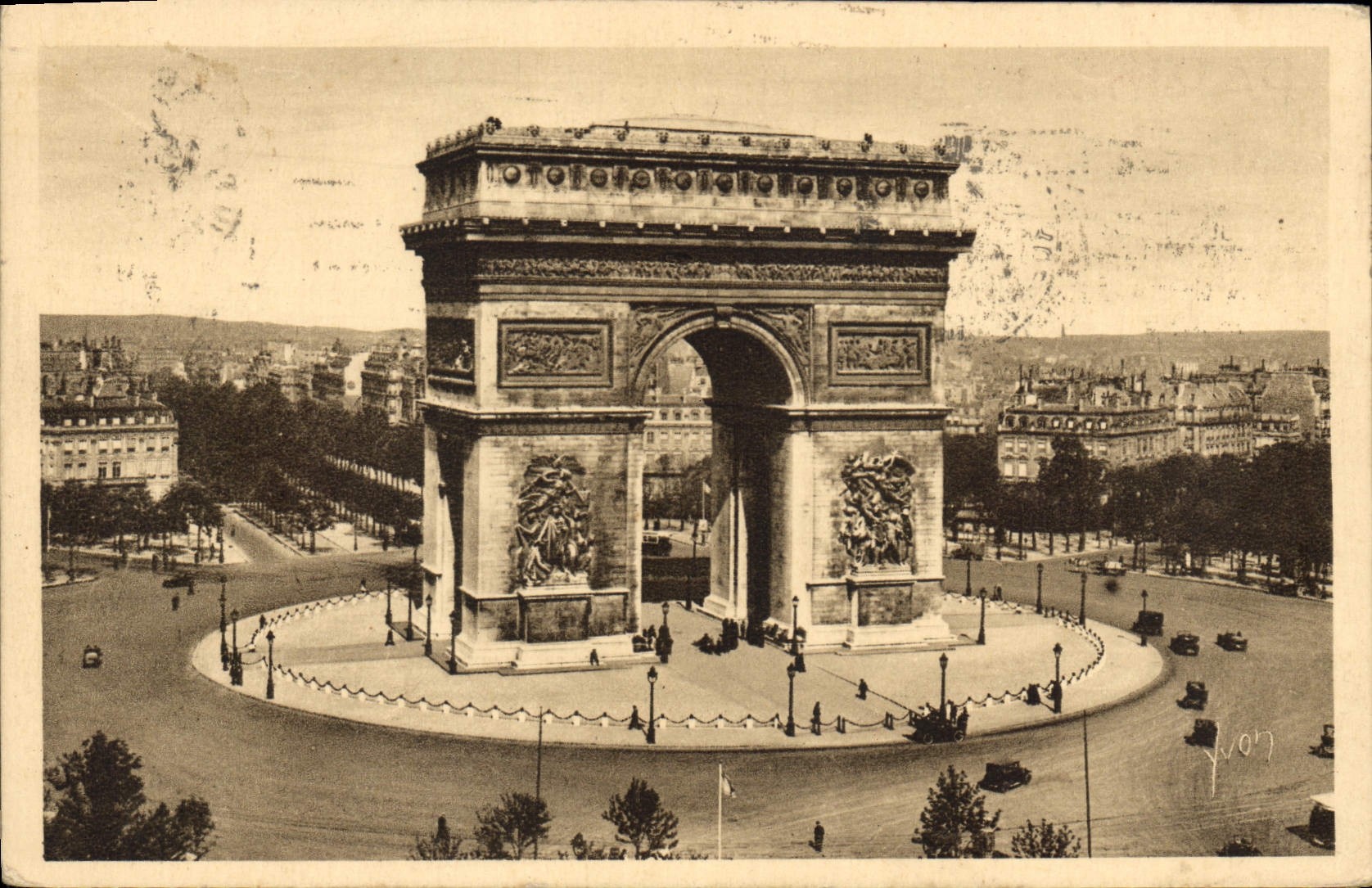 CPA Paris L'Arc de Triomphe 