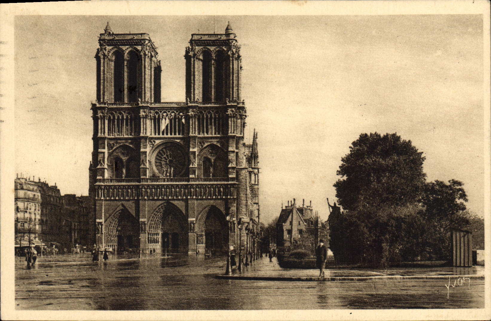 CPA Paris Facade de Notre Dame
