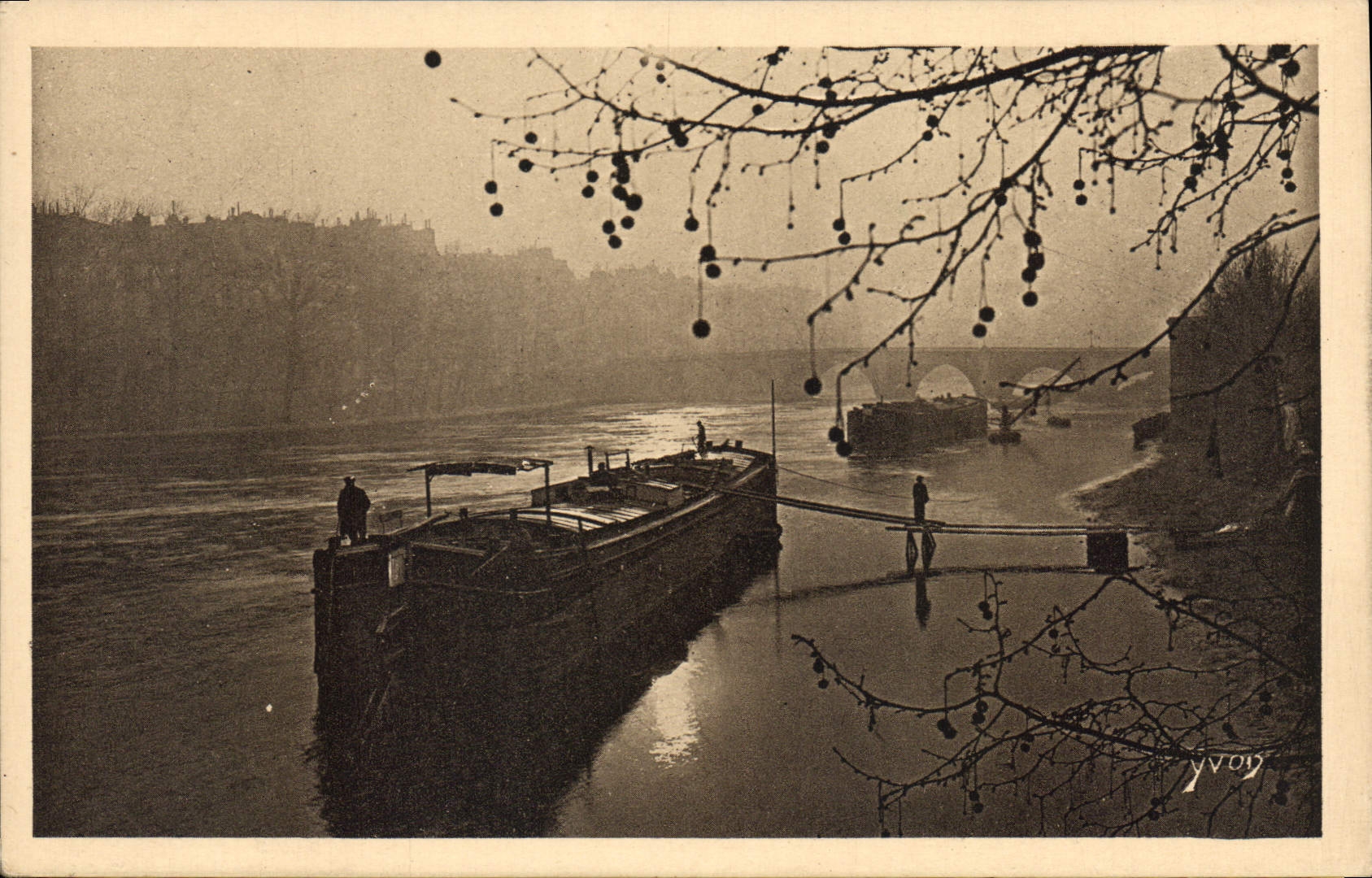 CPA Paris Chalands sur la Seine 