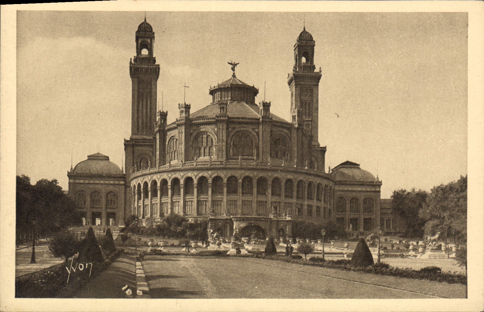 CPA Paris Le Palais du Trocadero 