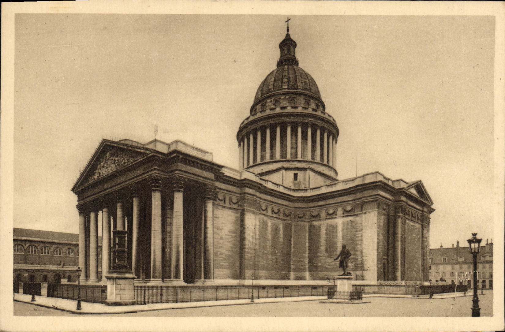 CPA Paris Le Pantheon 