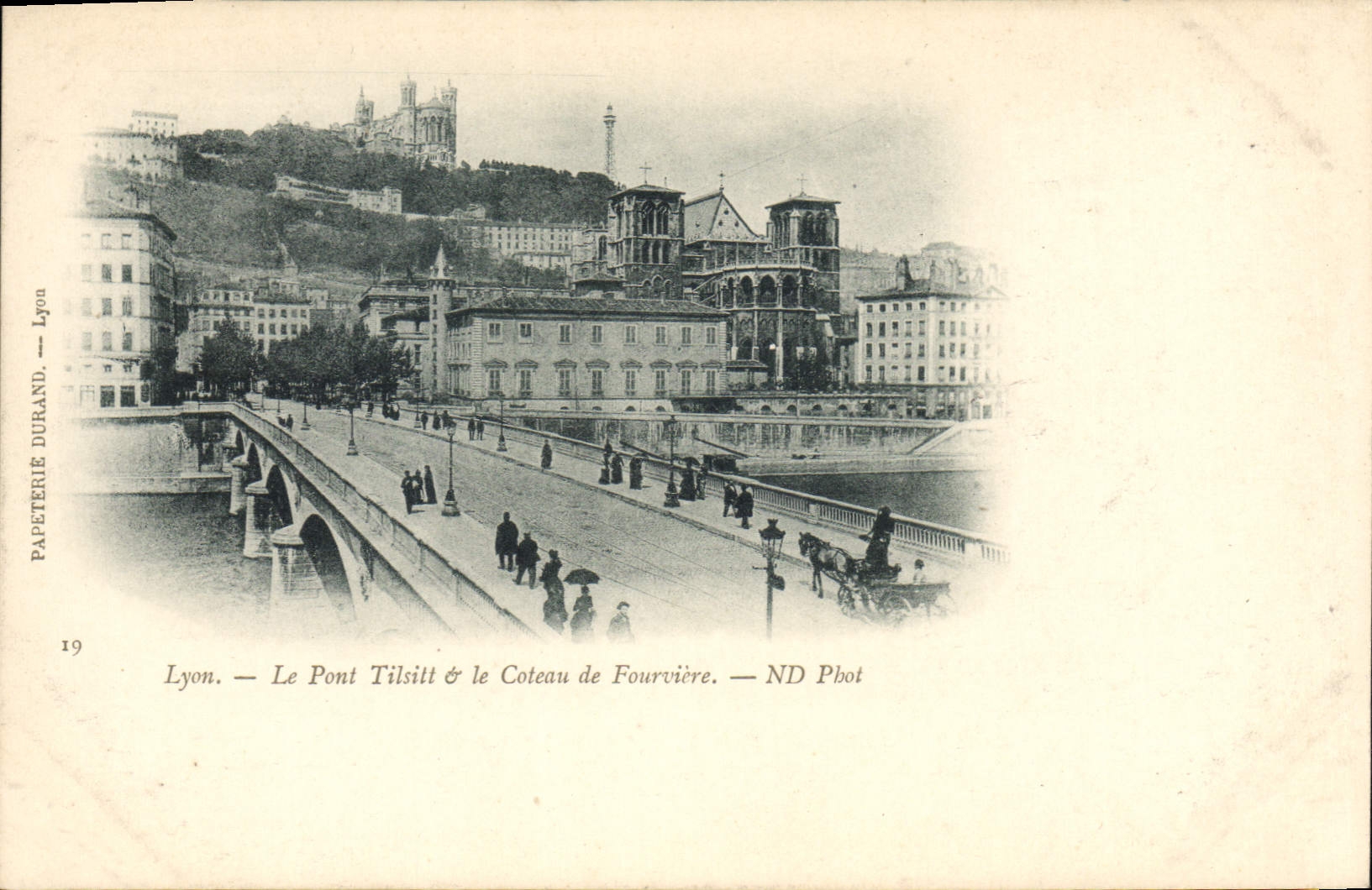 CPA Lyon Le Pont Tilsitt le Coteau de Fourviere 