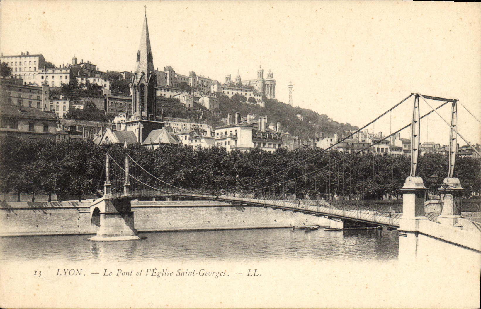 CPA Lyon Le Pont et l'Eglise Saint Georges 