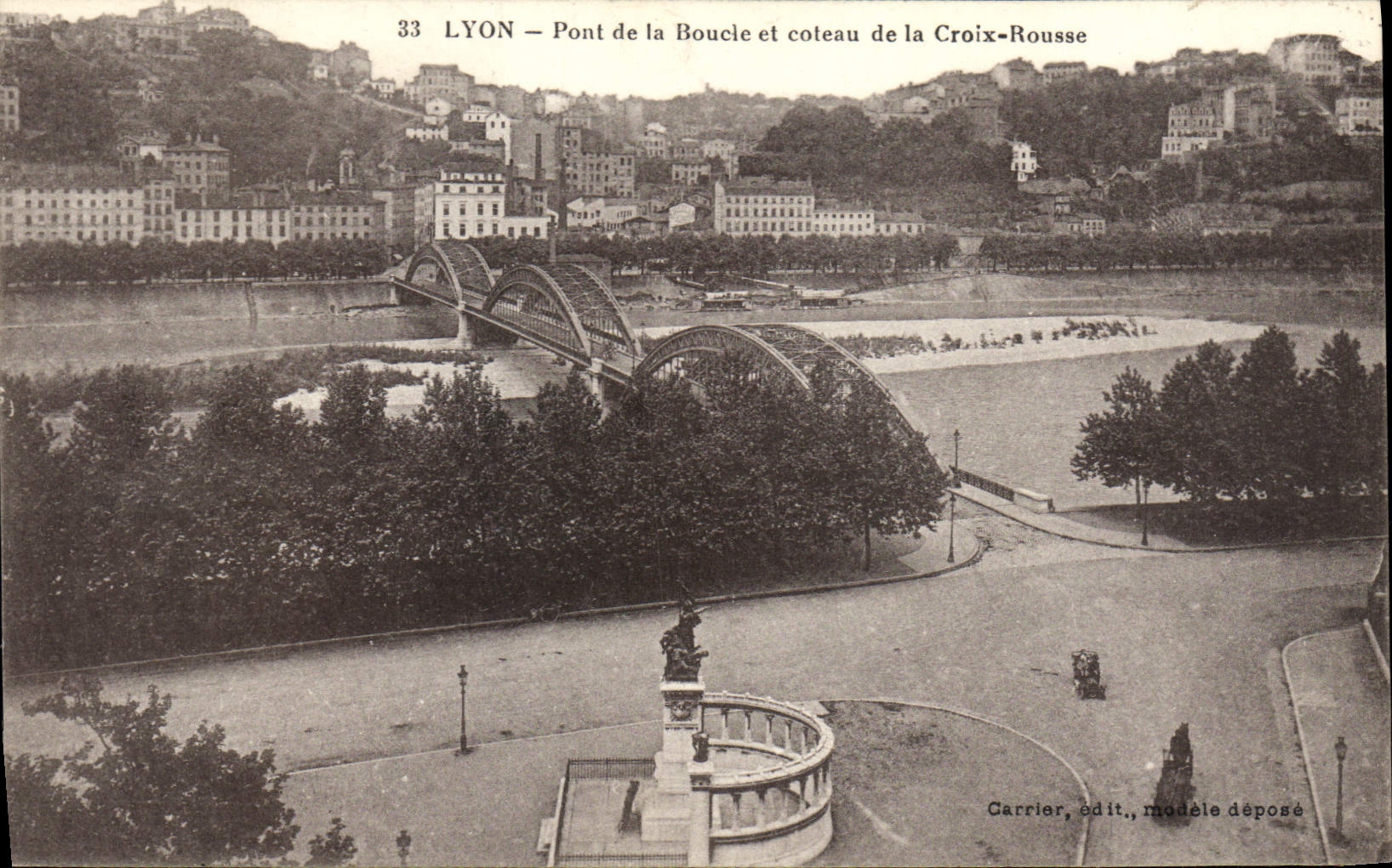 CPA Lyon Pont de la Boucle et coteau de la Croix Rousse 