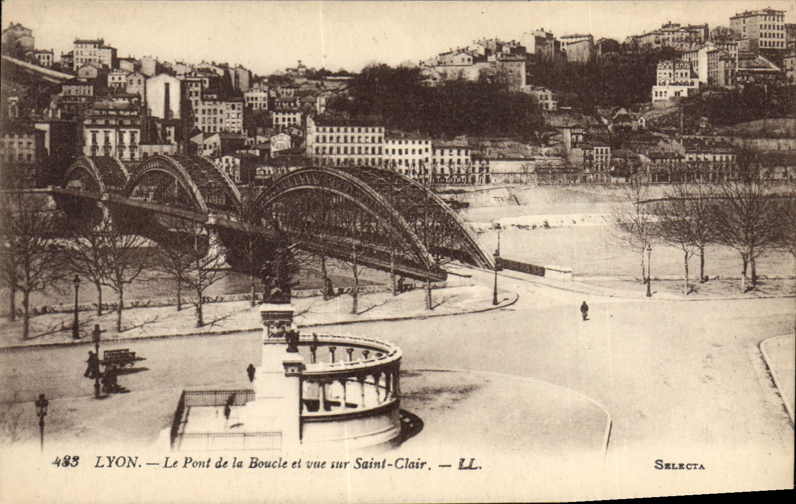 CPA Lyon Le Pont de la Boucle et vue sur Saint Clair