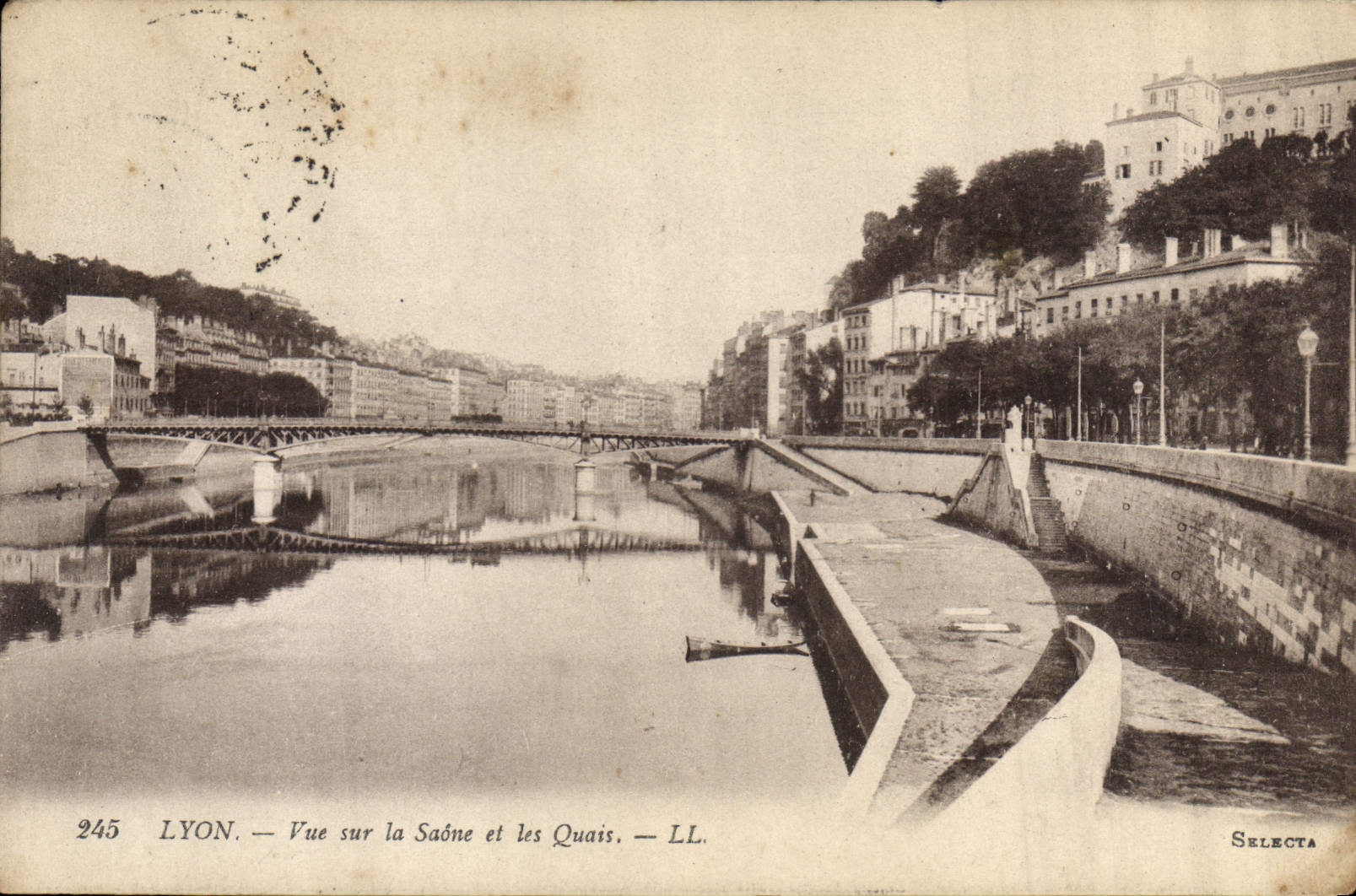 CPA Lyon Vue sur la Saone et les Quais 