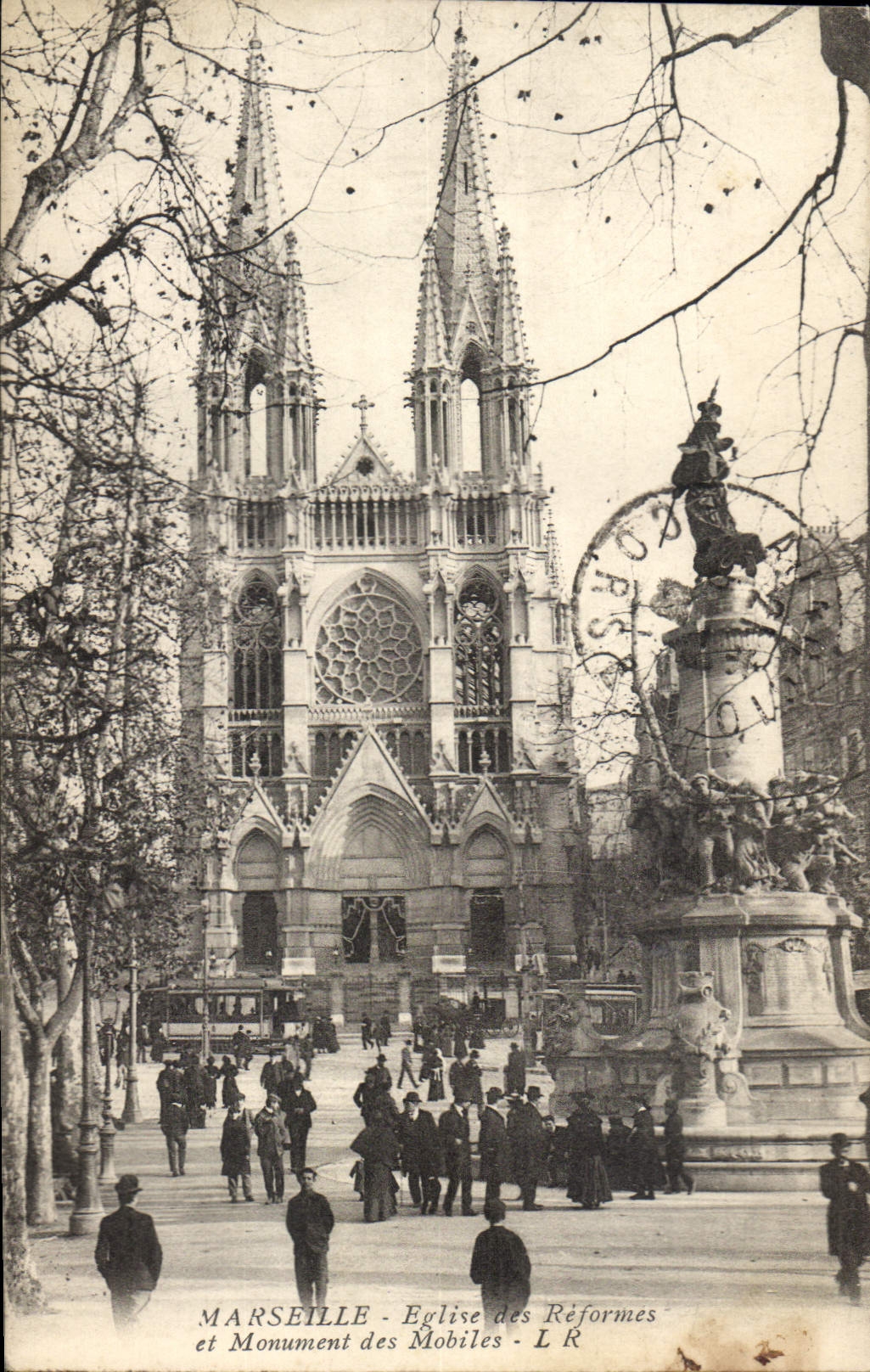 CPA Marseille Eglise des Reformes et Monument des Mobiles 