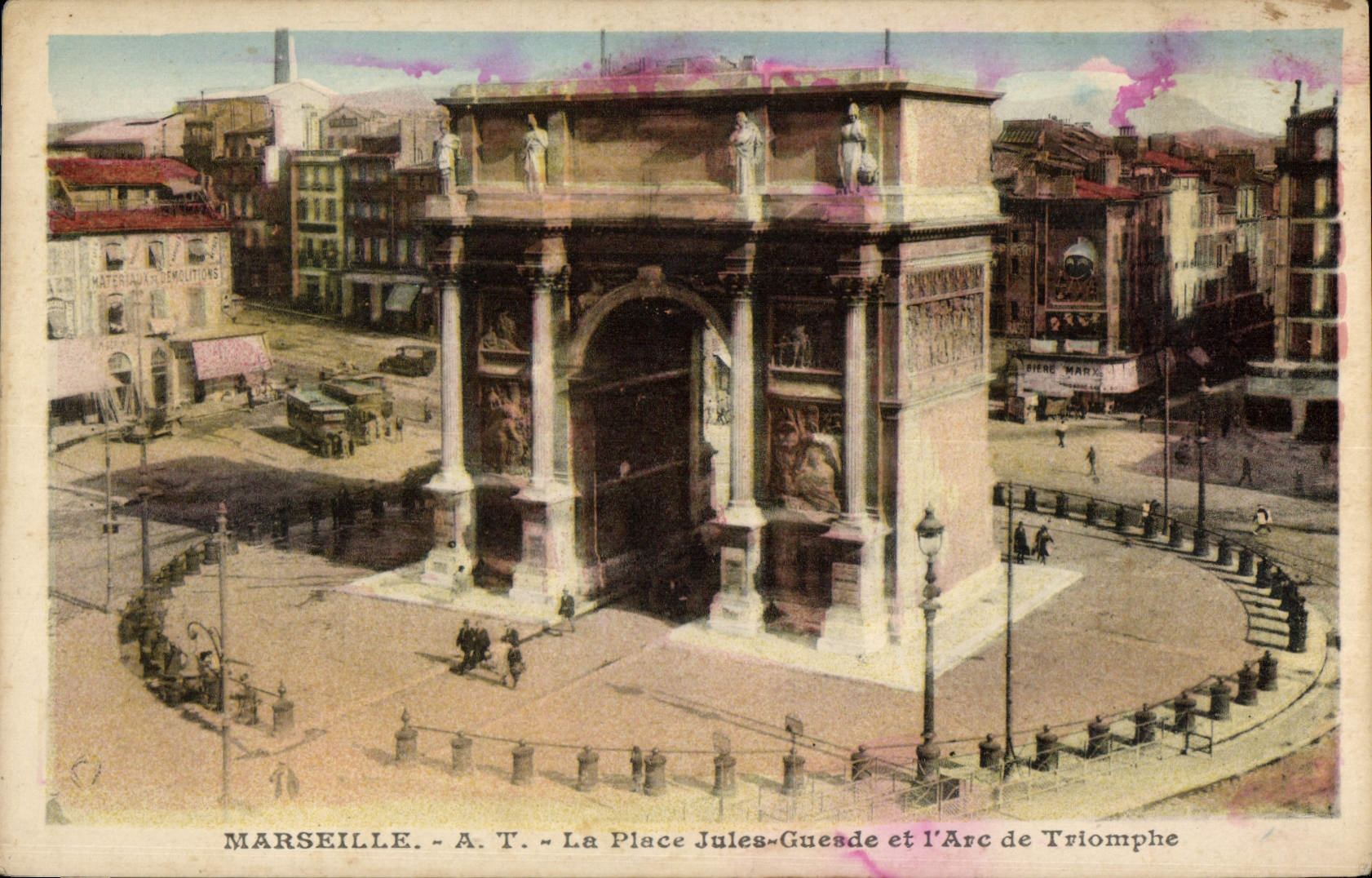 CPA Marseille La Place Jules Gueade et l'Arc de Triomphe 