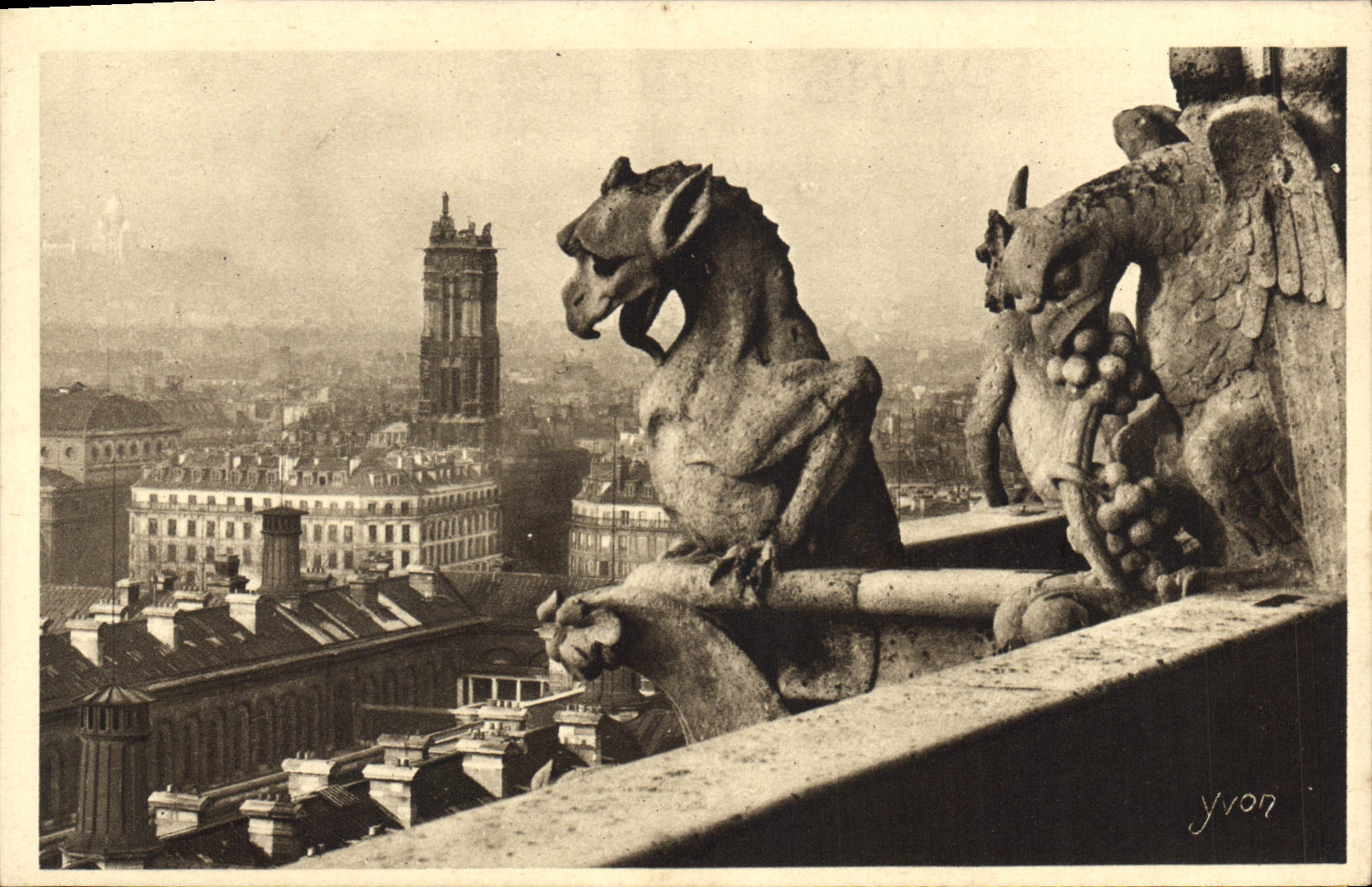 CPA Paris Notre Dame de Paris Detail de la facade Ouest