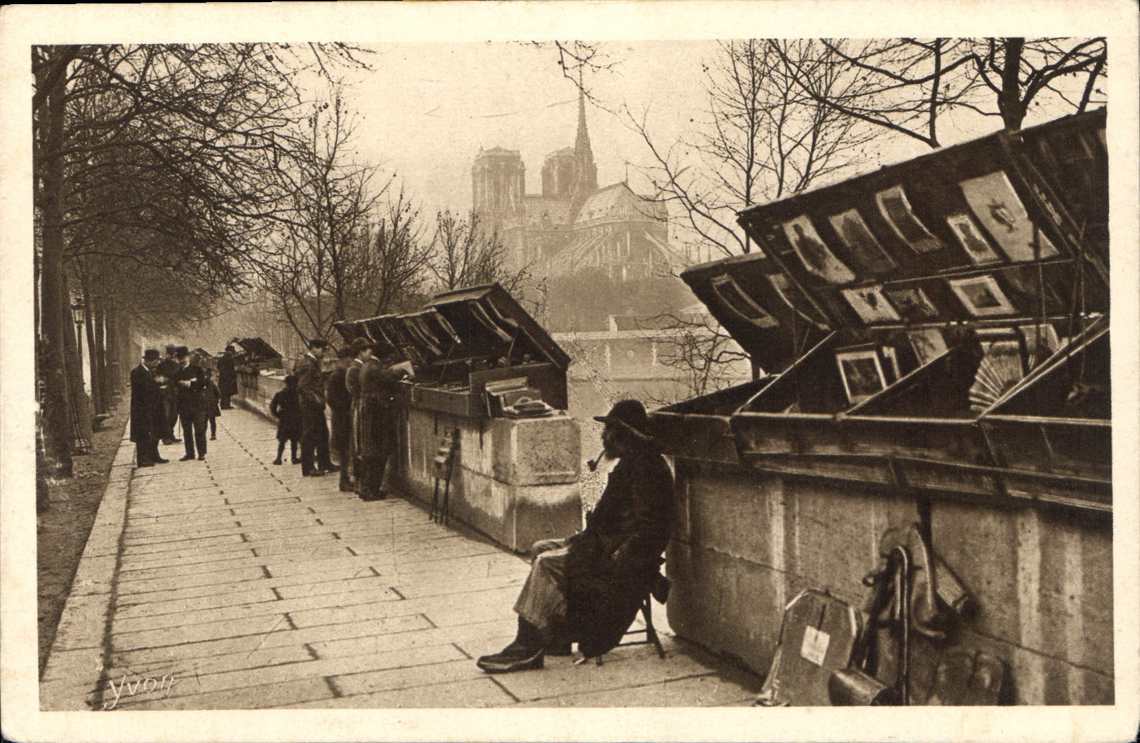 CPA Paris Les Bouquinistes du Quai de la Tournelle