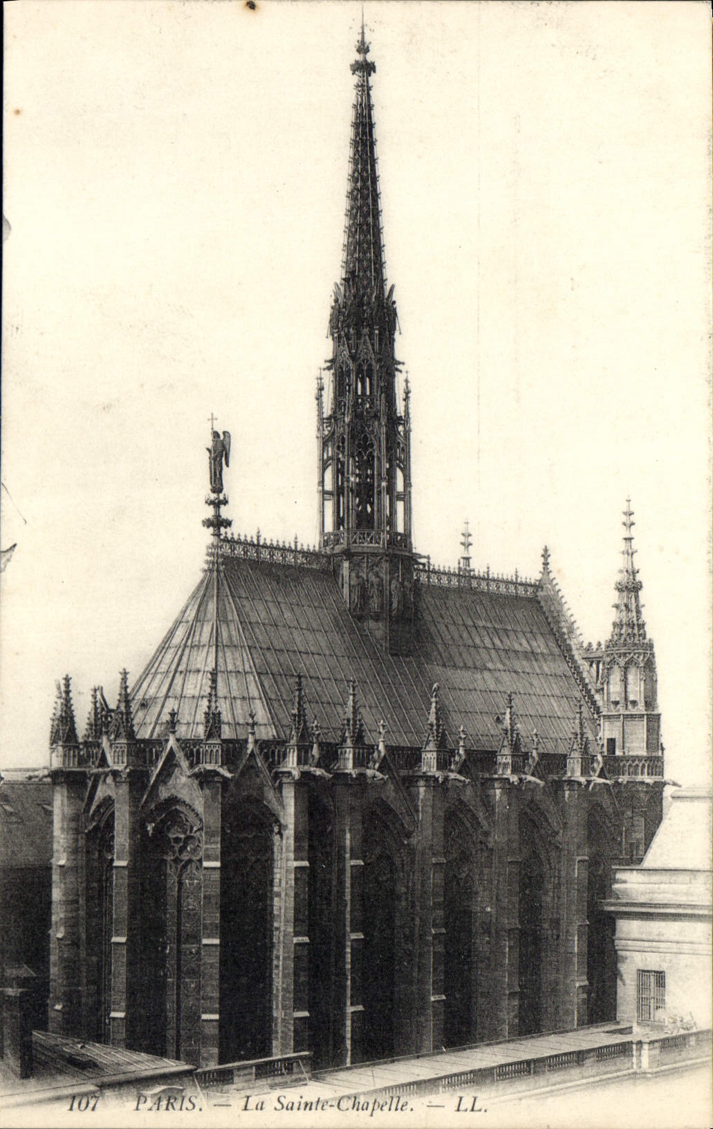 CPA Paris La Sainte Chapelle 