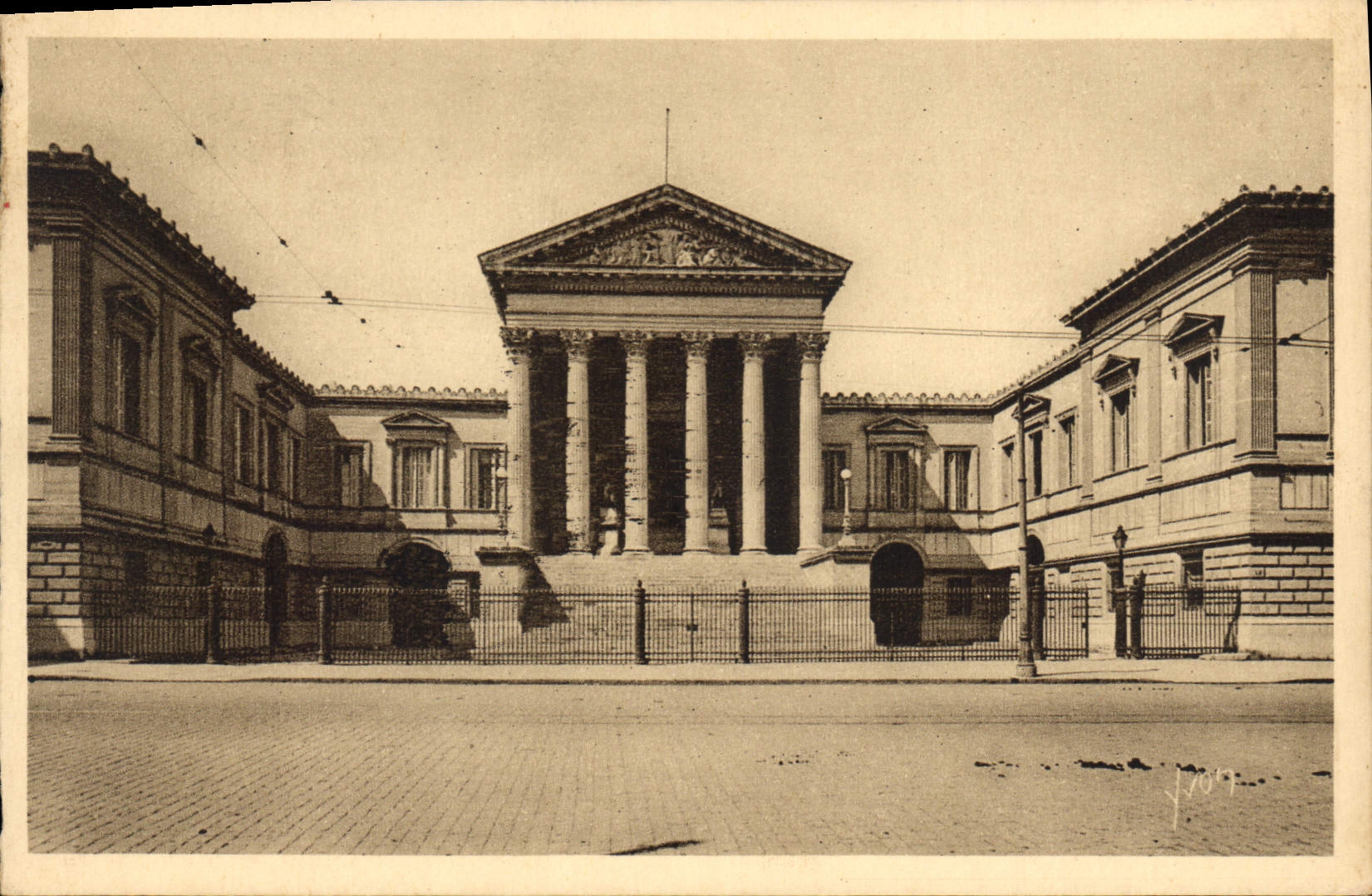 CPA La Douce France Montpellier Herault Le Palais de Justice 