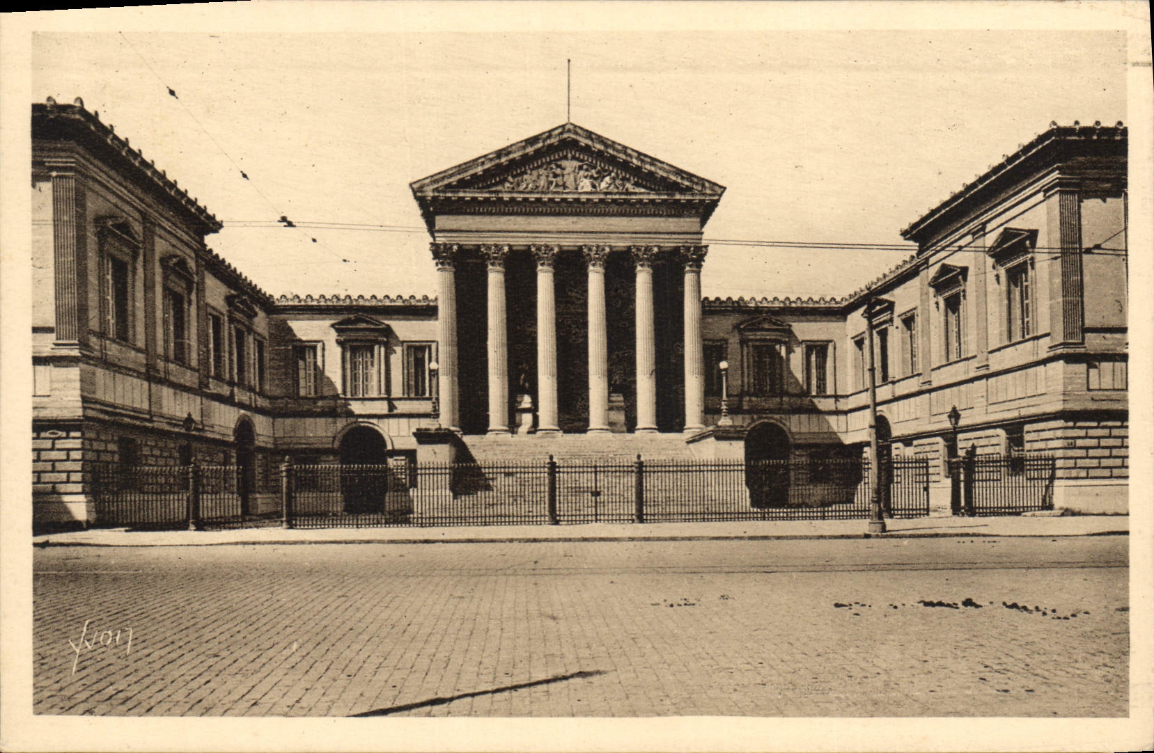 CPA La Douce France Montpellier Herault Le Palais de Justice 