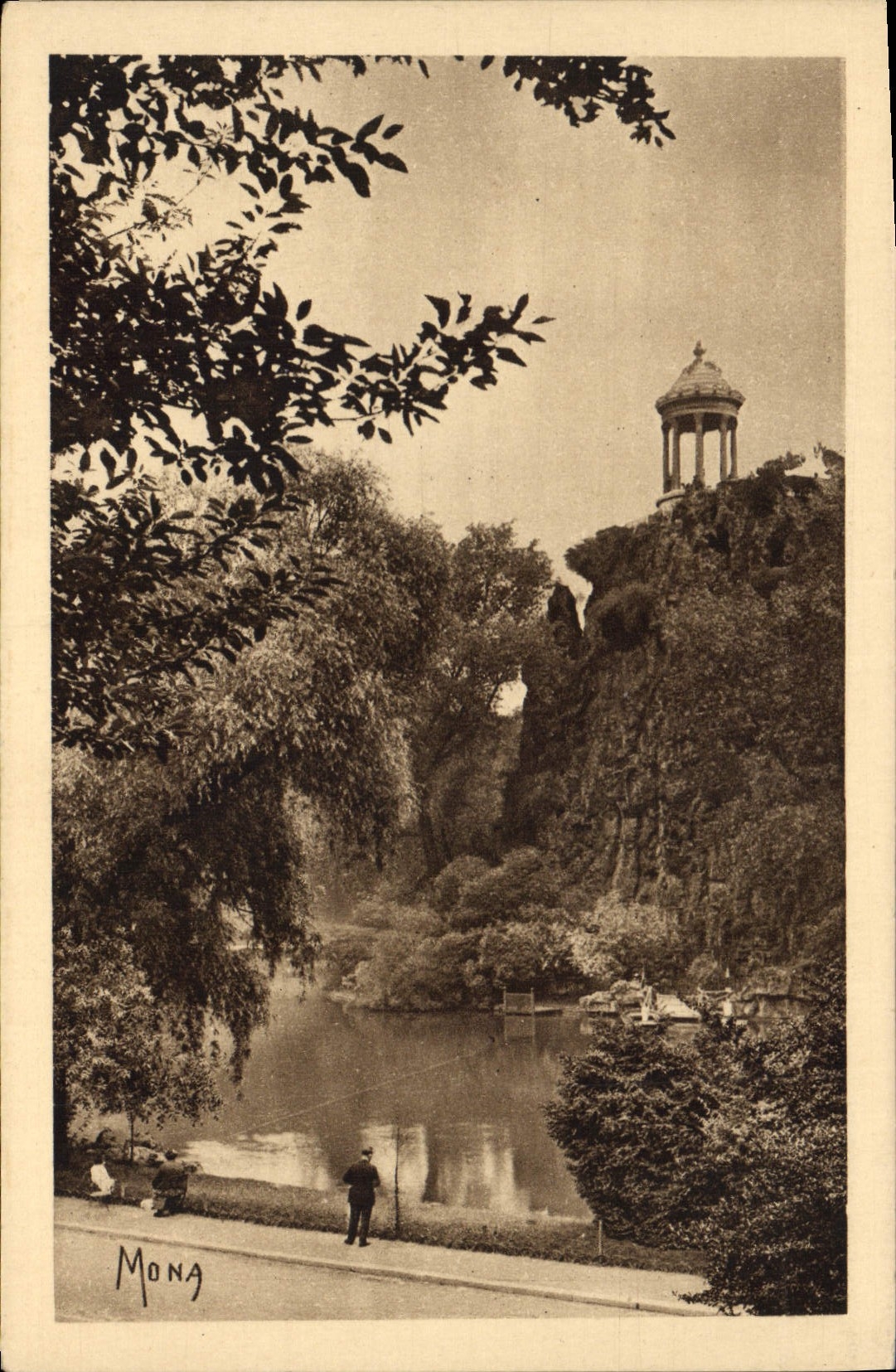 CPA Paris Au Parc des Buttes Chaumont 