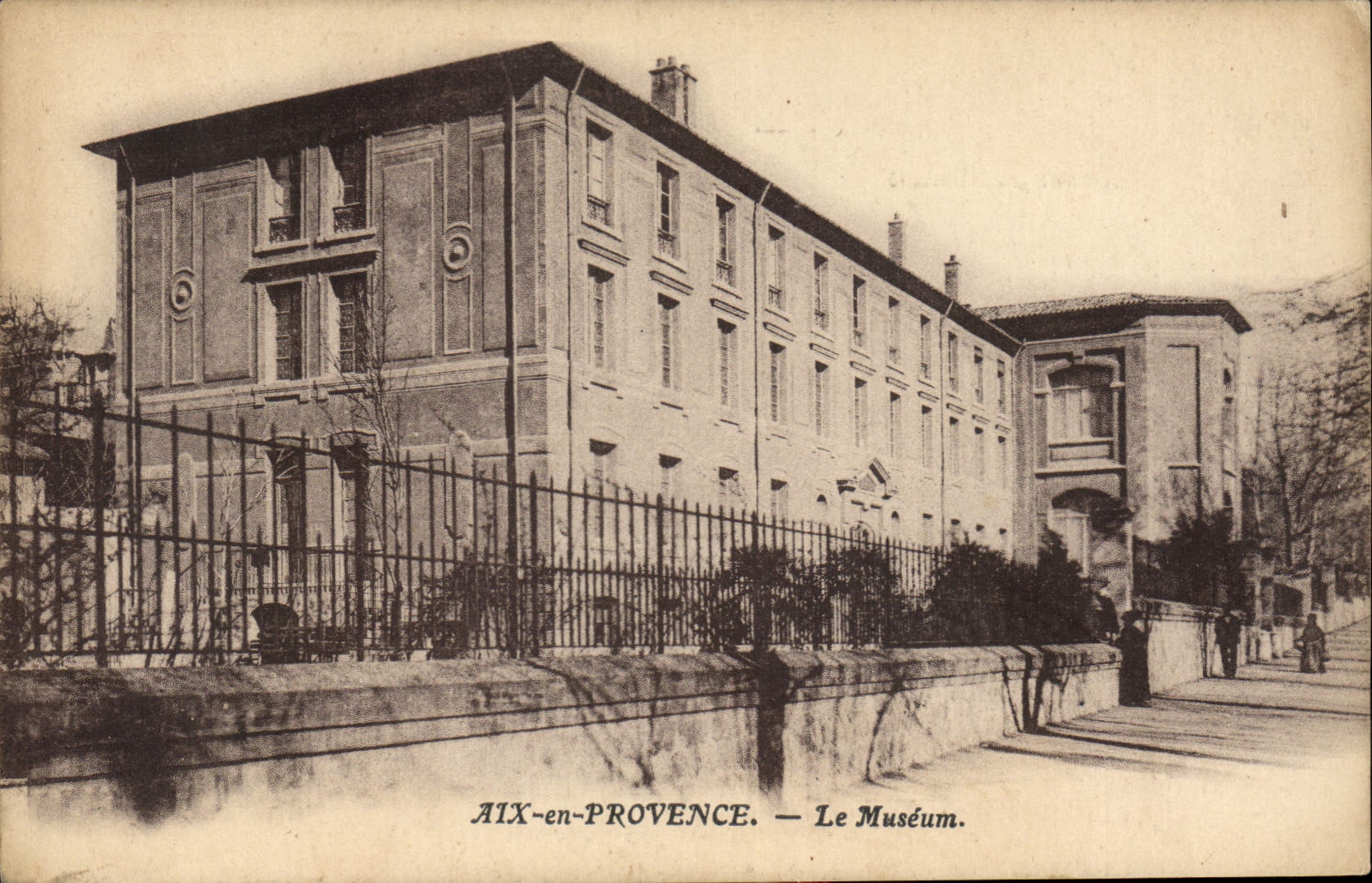 CPA Aix en Provence Le Museum 
