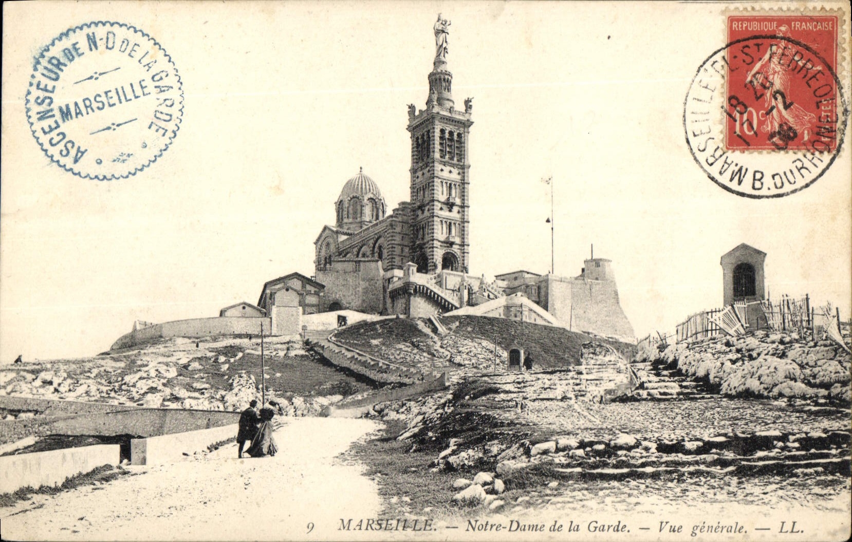 CPA Marseille Notre Dame de la Garde Vue generale 