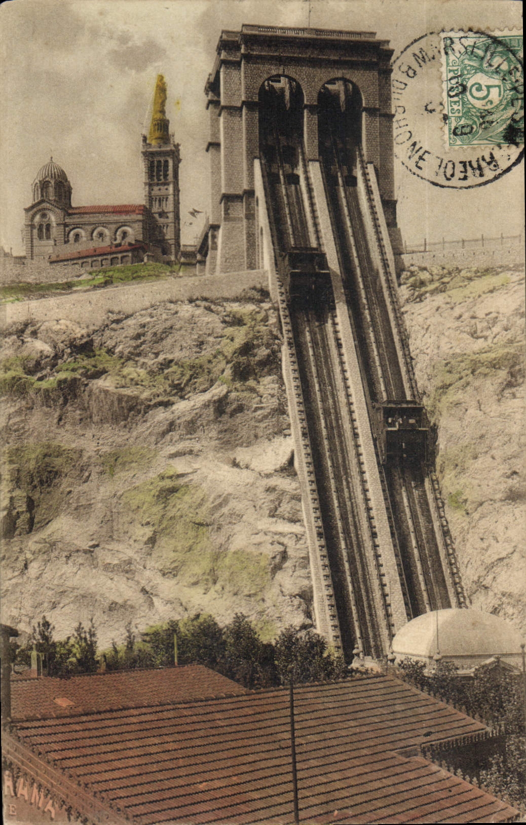 CPA Marseille Notre Dame de la Garde et l'Ascenseur 