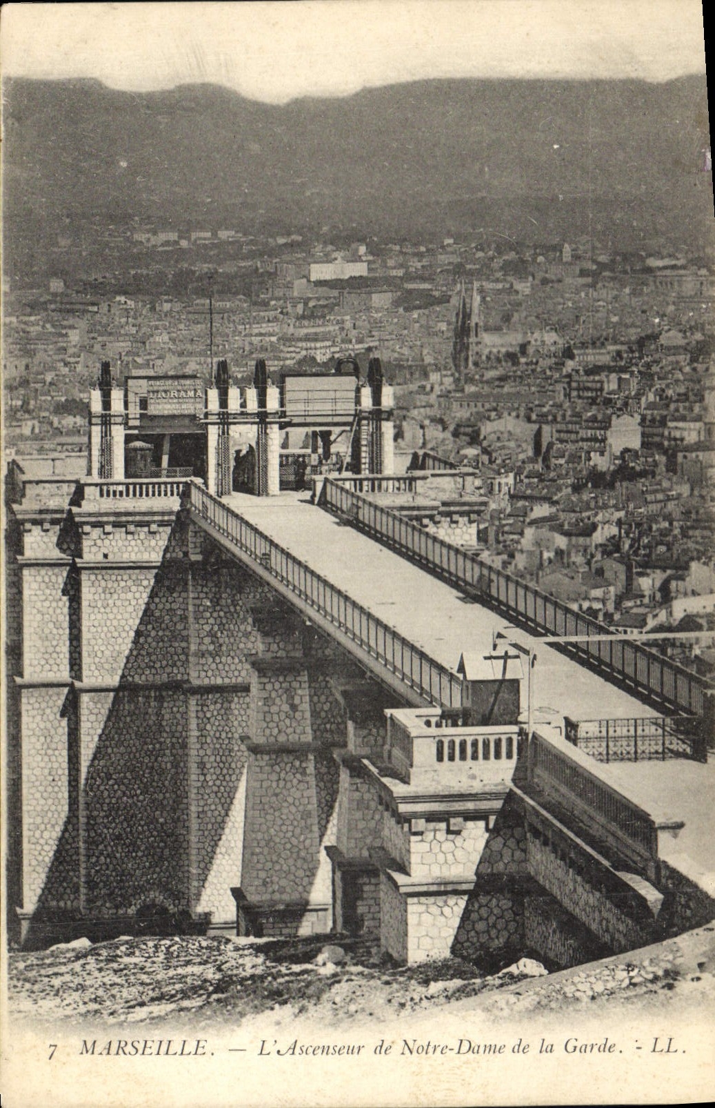 CPA Marseille L'Ascenseur de Notre Dame de la Garde 