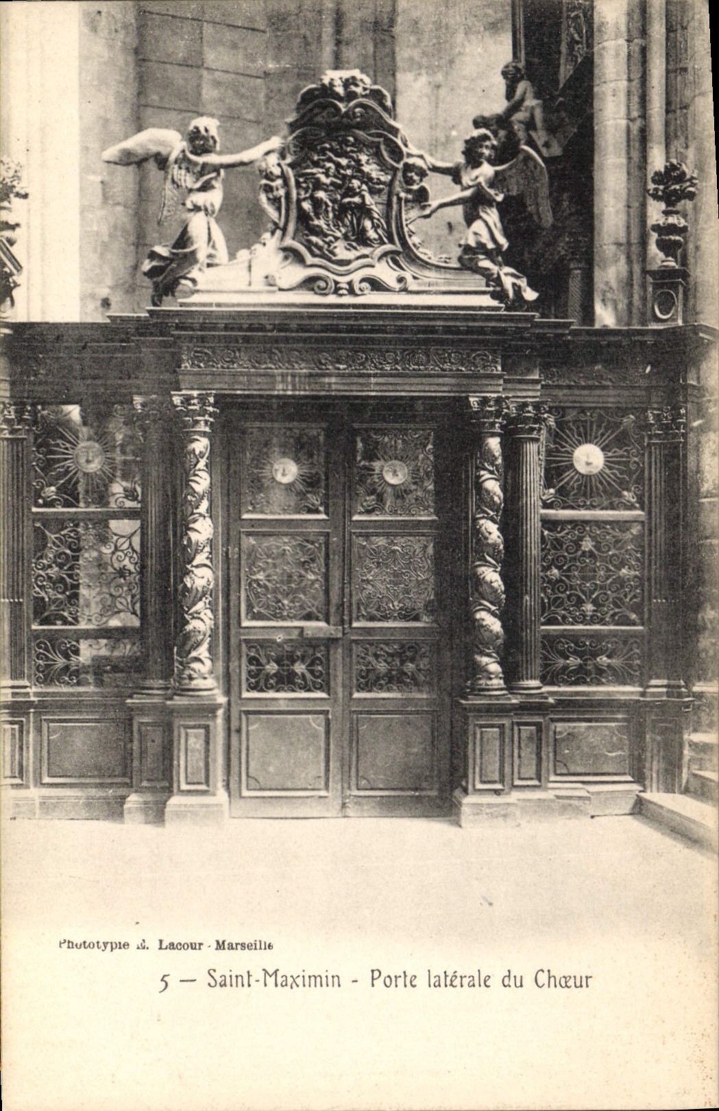 CPA Saint Maximin Porte laterale du Choeur 
