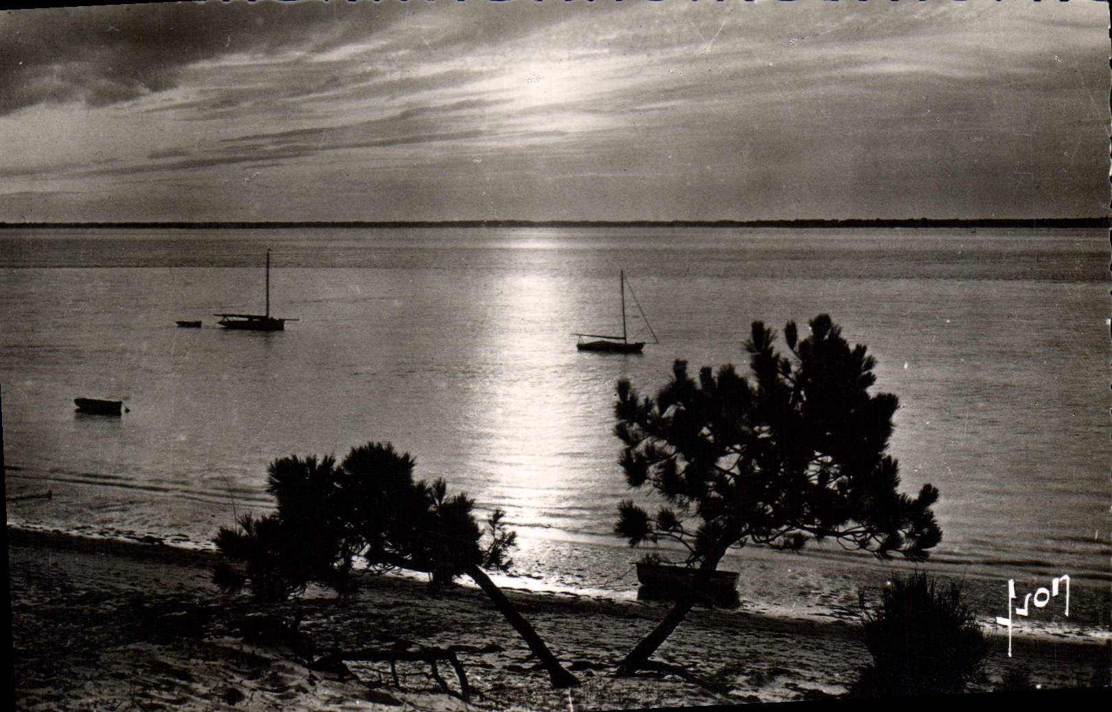 CPA Arcachon Gironde Le bassin au crepuscule