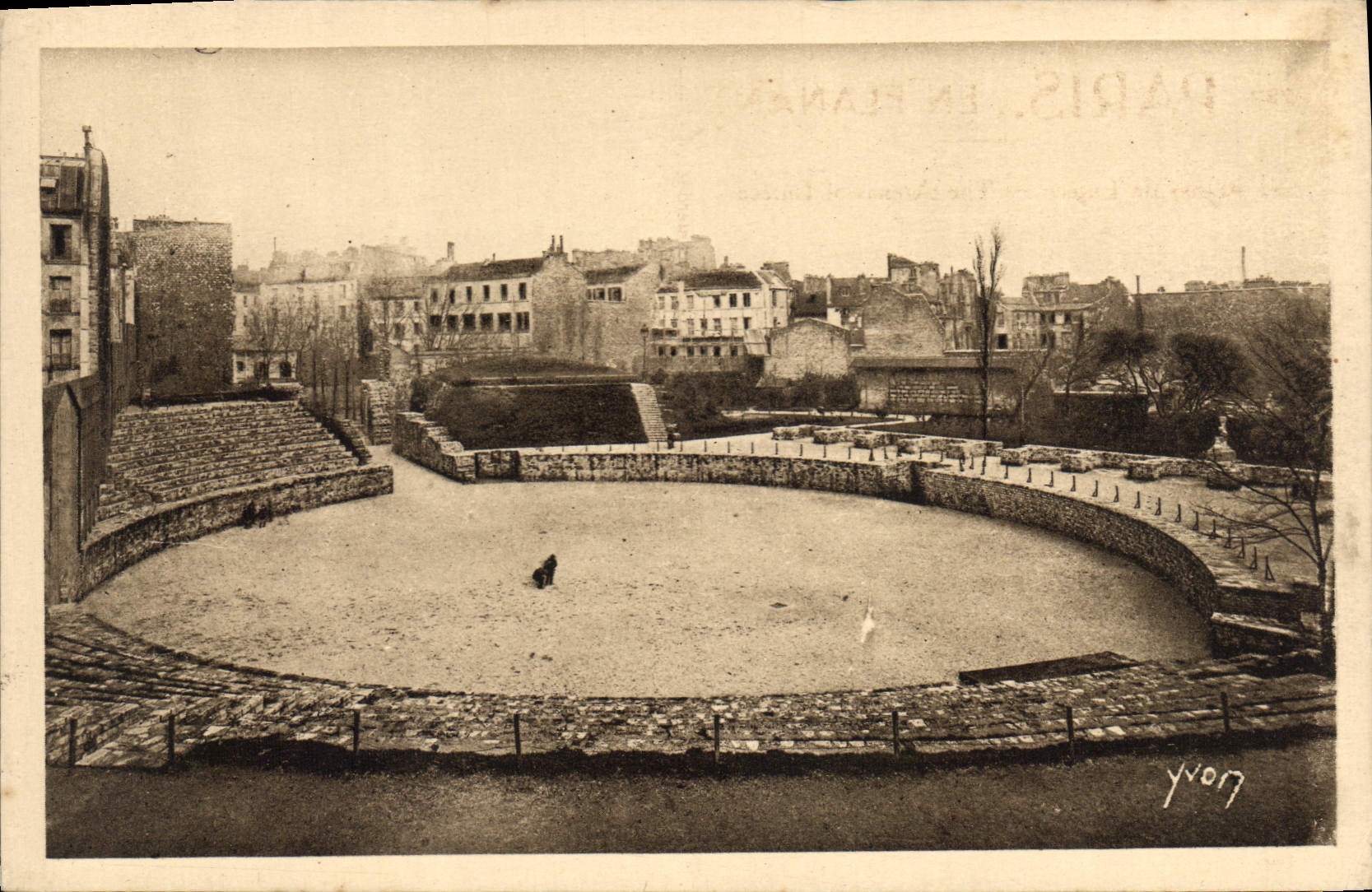 CPA Paris Les Arenes de Lutece 