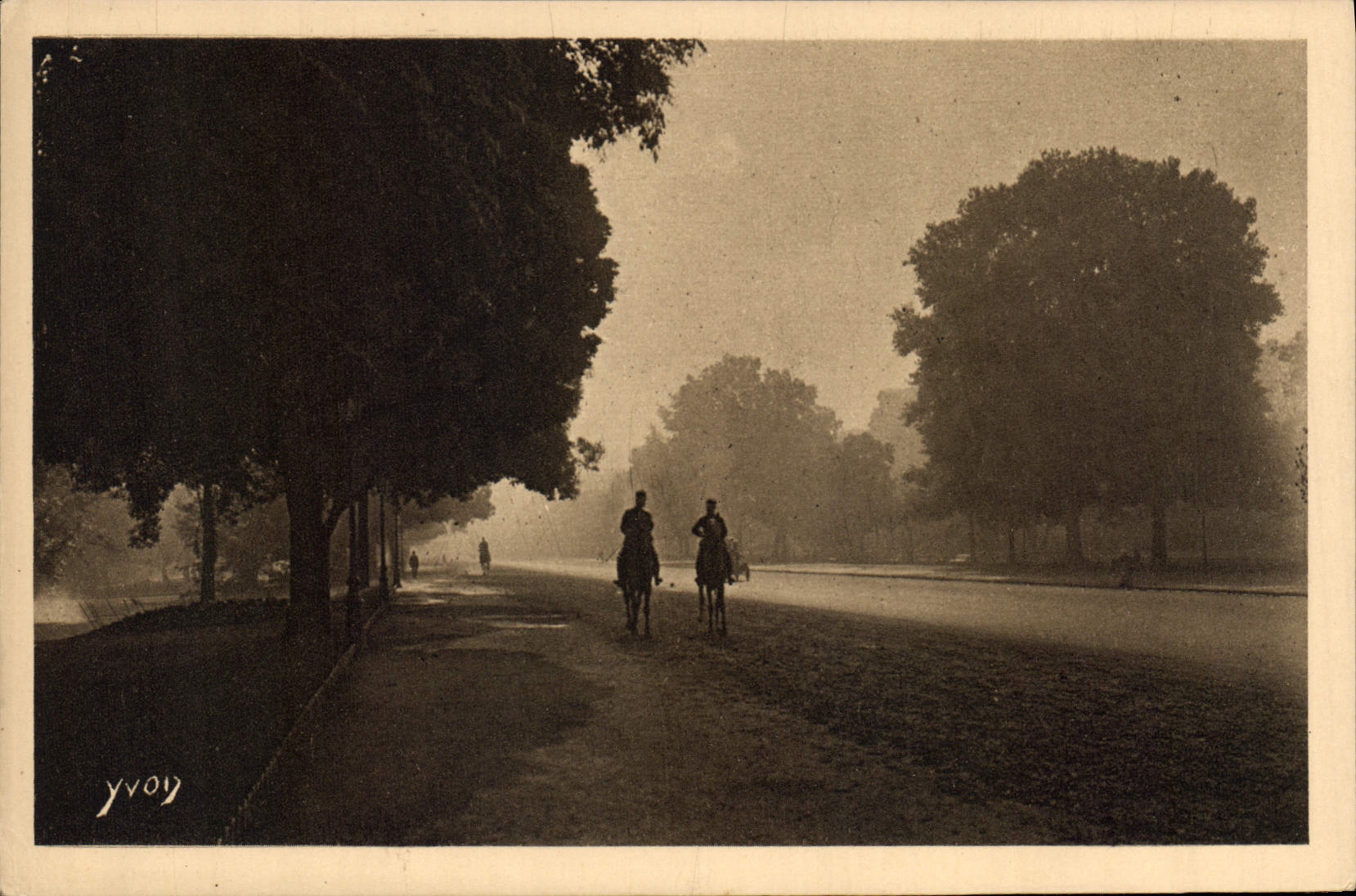 CPA Paris Allee des Cavaliers Avenue du Bois de Boulogne