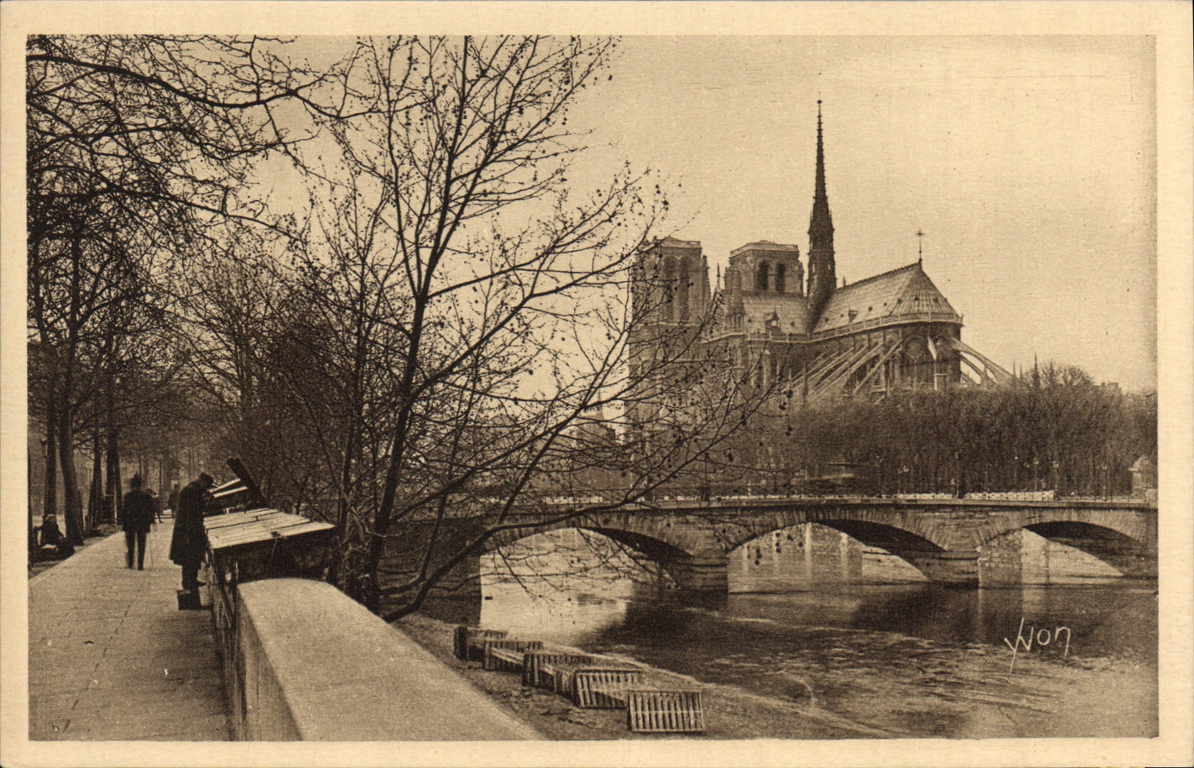 CPA Paris Notre Dame Vue du Quai de la Tournelle 