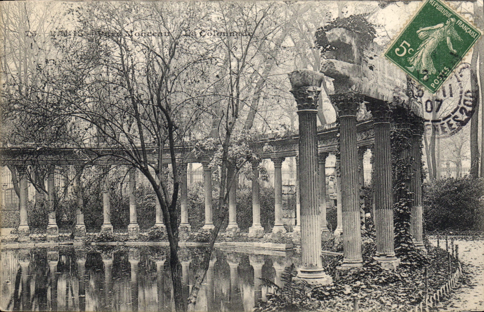 CPA Paris Parc Monceau La colonnade
