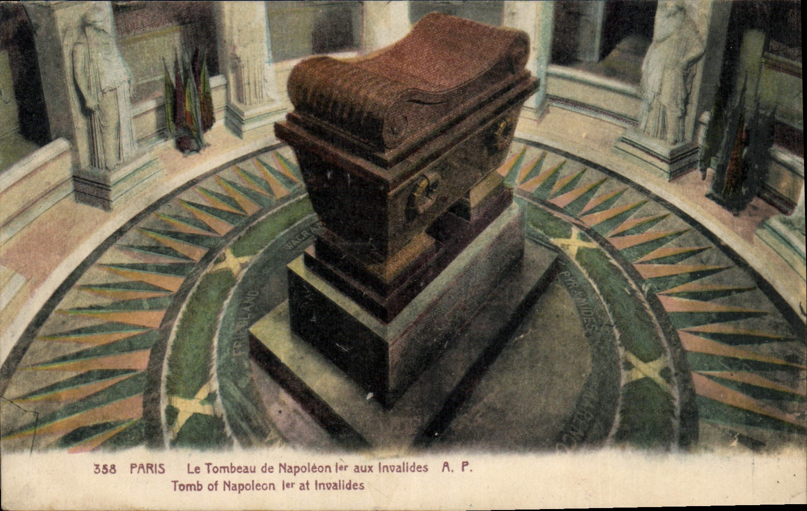 CPA Paris le Tombeau de Napoleon Ier aux Invalides 