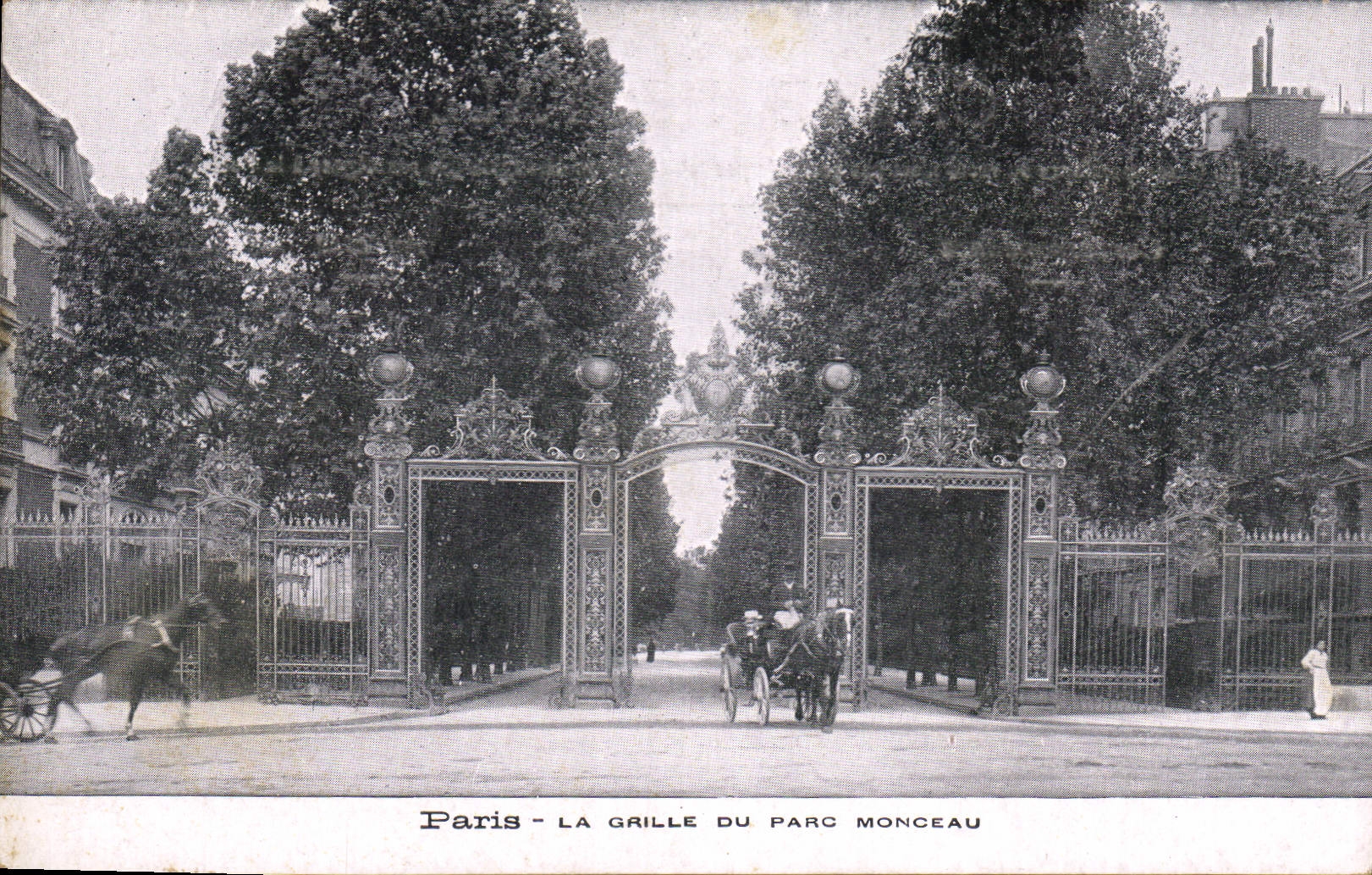 CPA Paris la Grille du Parc Monceau