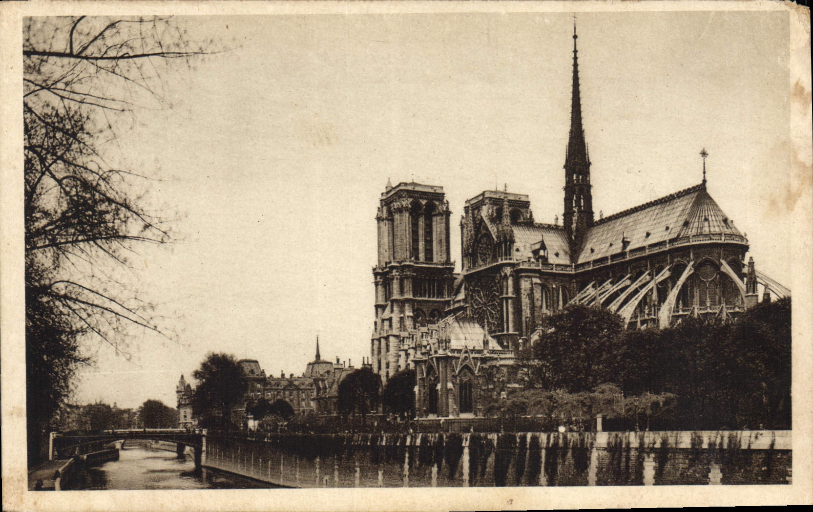 CPA Paris Eglise Notre Dame l'Abside
