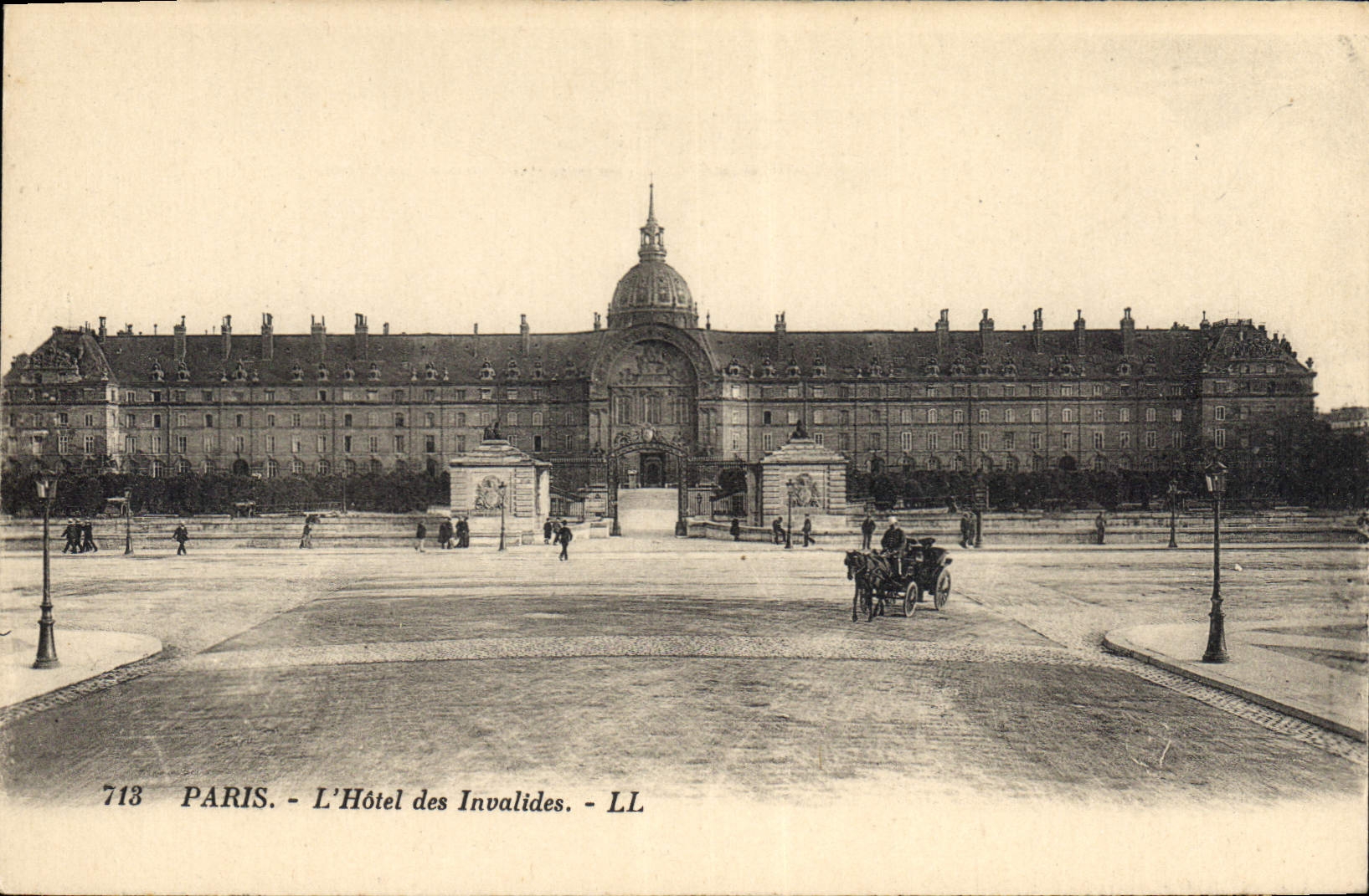 CPA Paris l'hotel des Invalides 